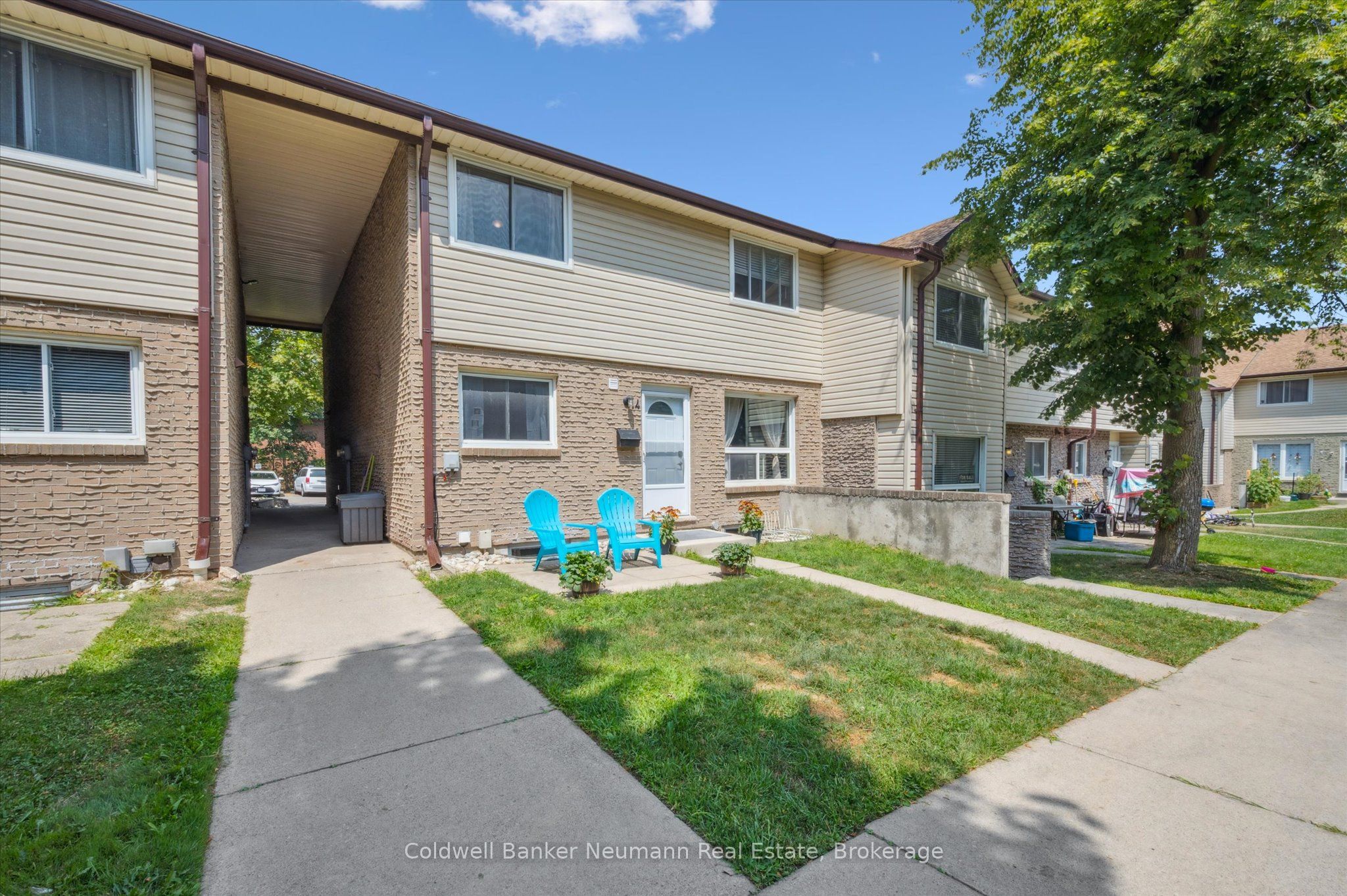 453 Albert Street 14 Property Photo 3