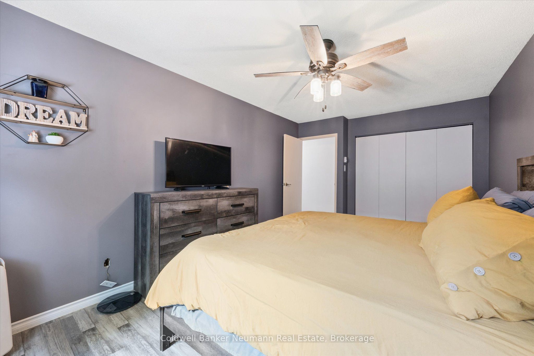 453 Albert Street 14 Property Photo 15