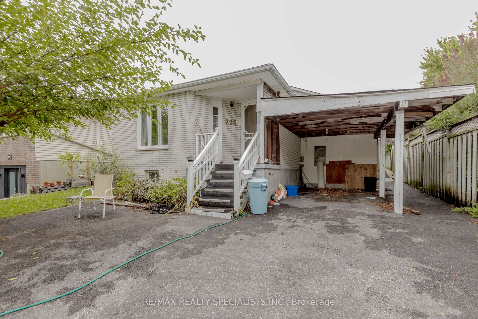 225 Arlington Street Property Photo 1