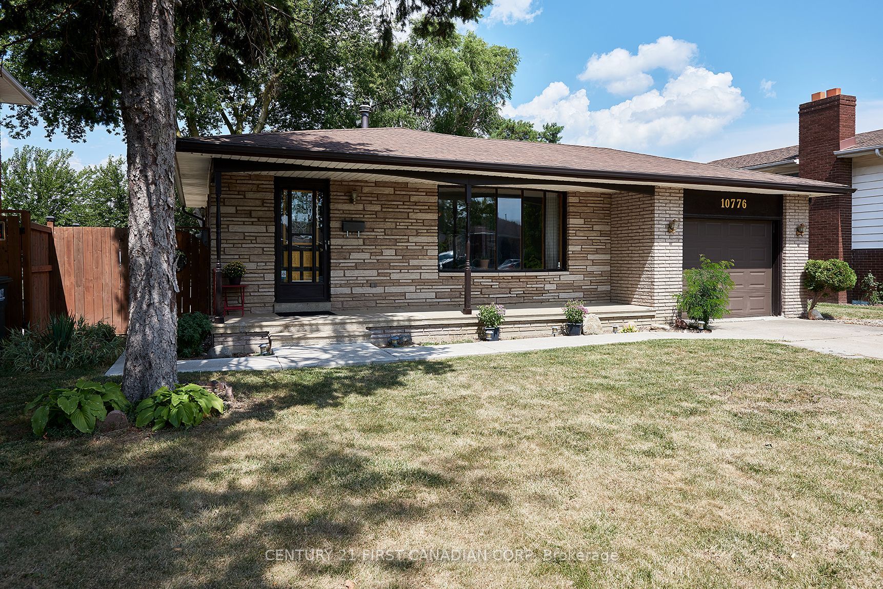 10776 Atwater Cres Property Photo 1