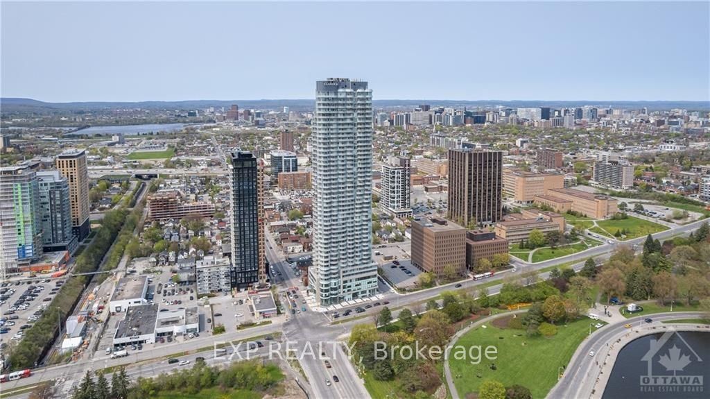 805 Carling Ave Property Photo 1