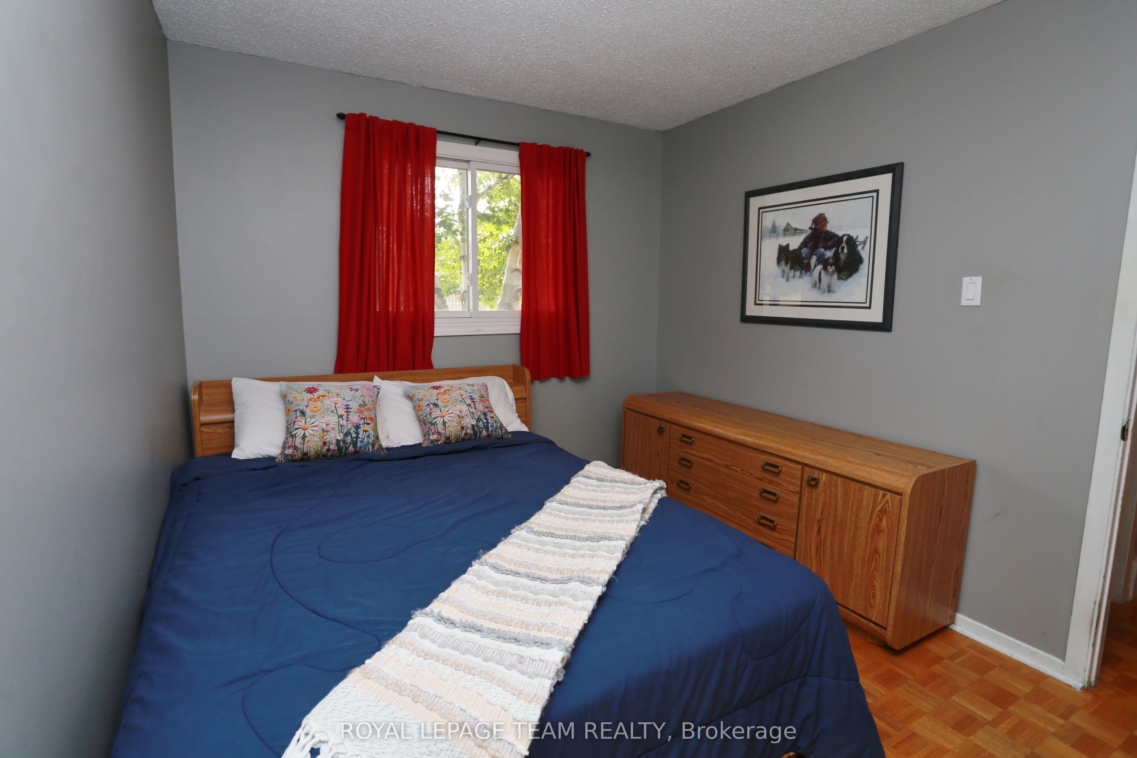 82 Maitland Street S Property Photo 19