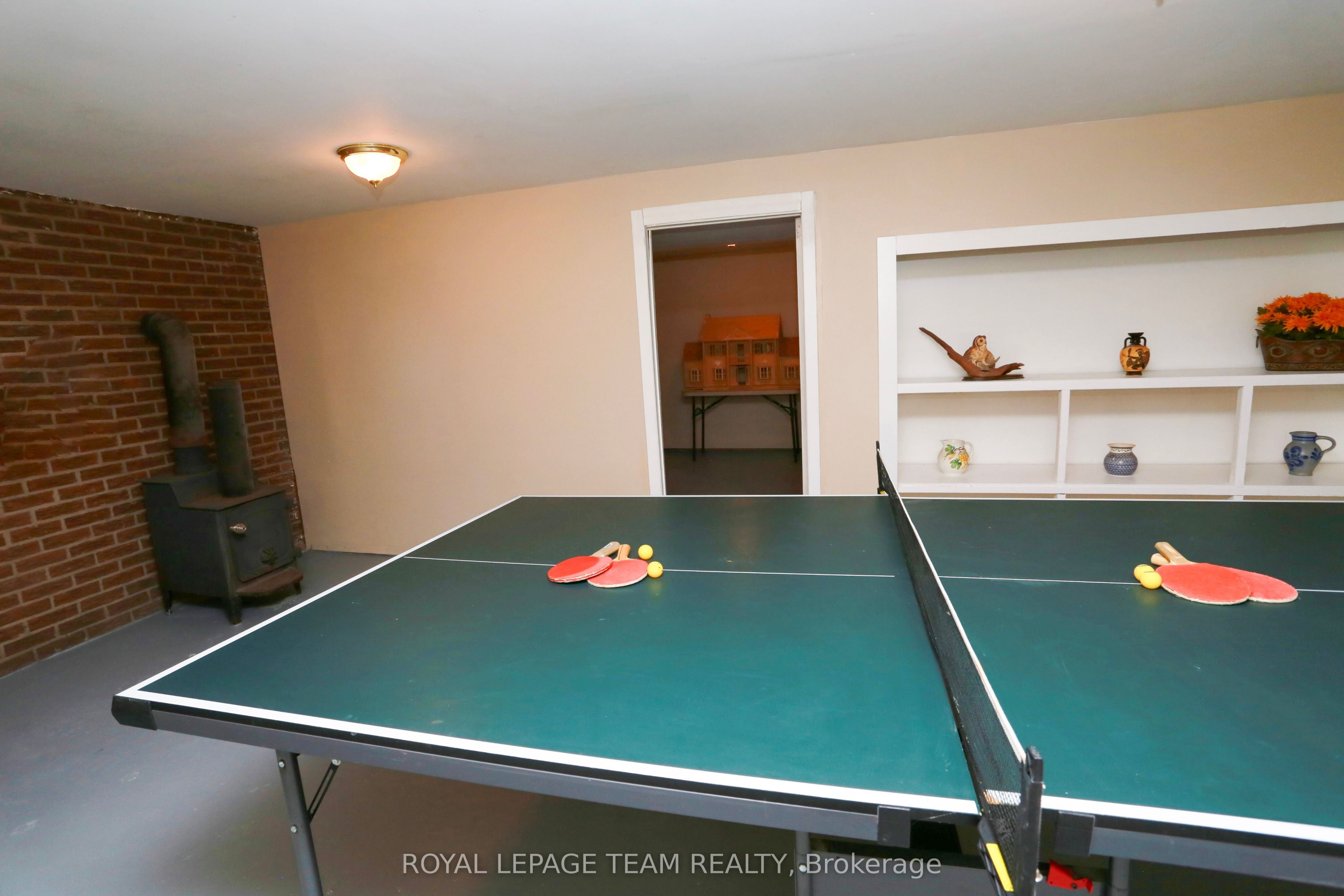 82 Maitland Street S Property Photo 25