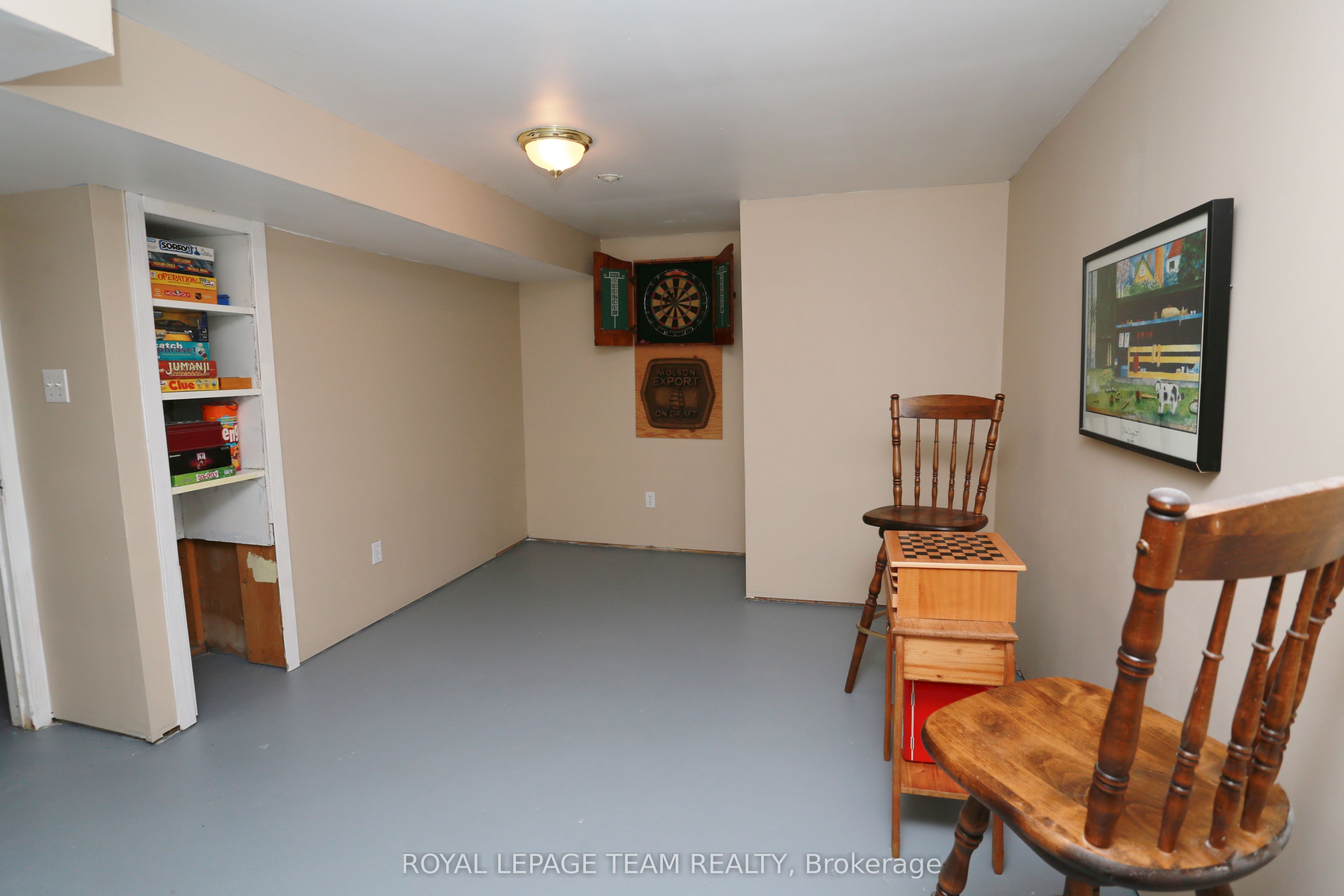 82 Maitland Street S Property Photo 27