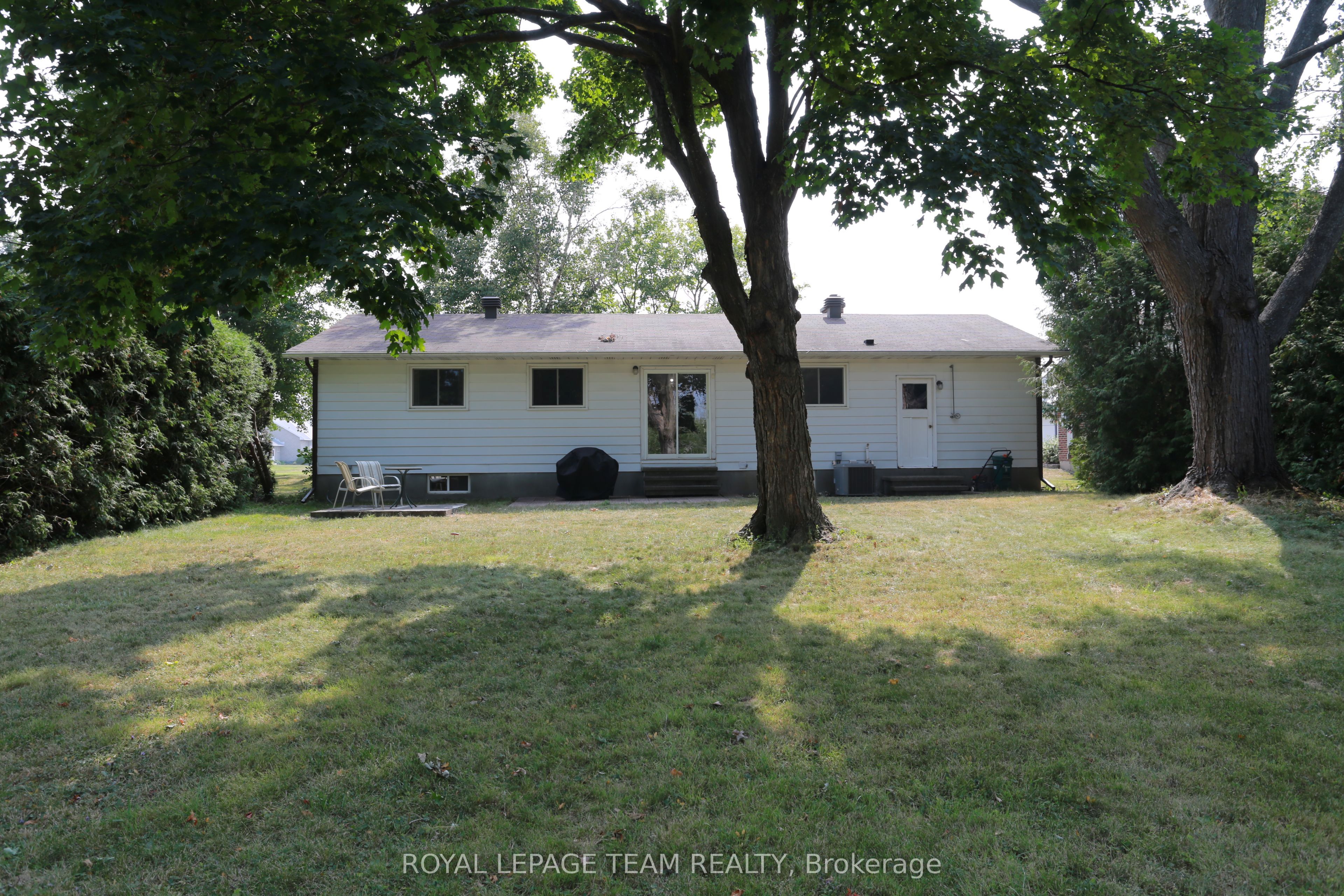 82 Maitland Street S Property Photo 29