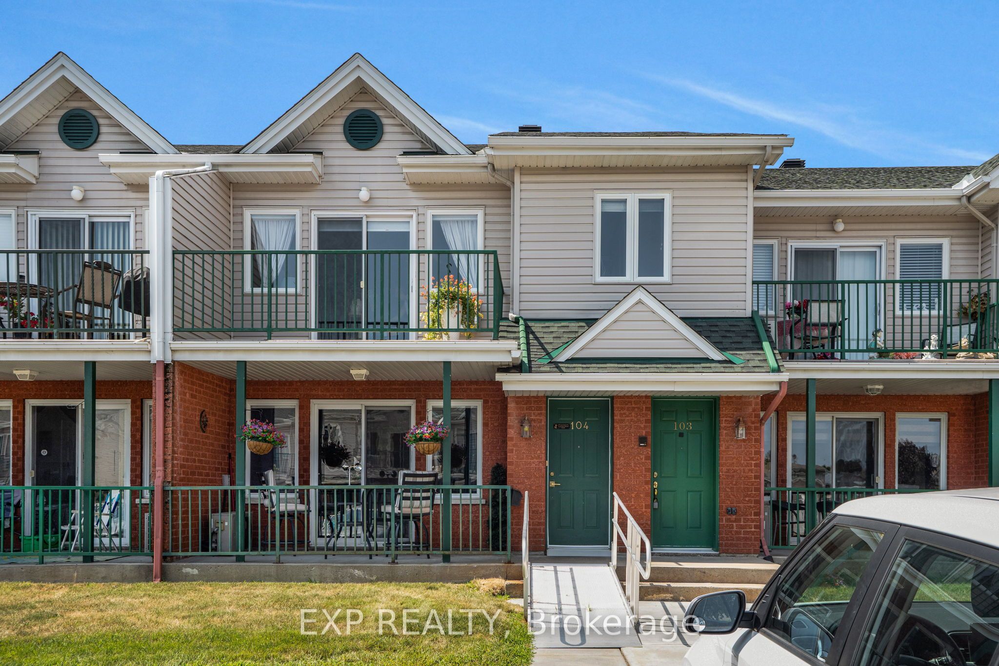 2929 Laurier Street 103 Property Photo 1