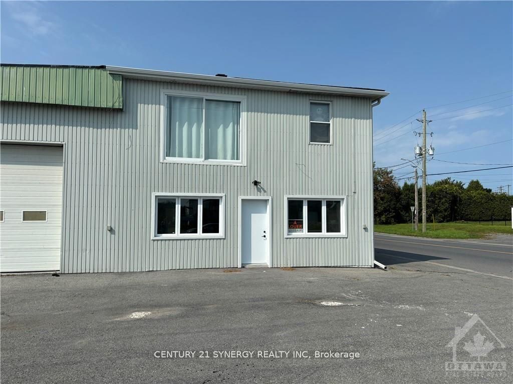 139 Kenyon St W Property Photo 1