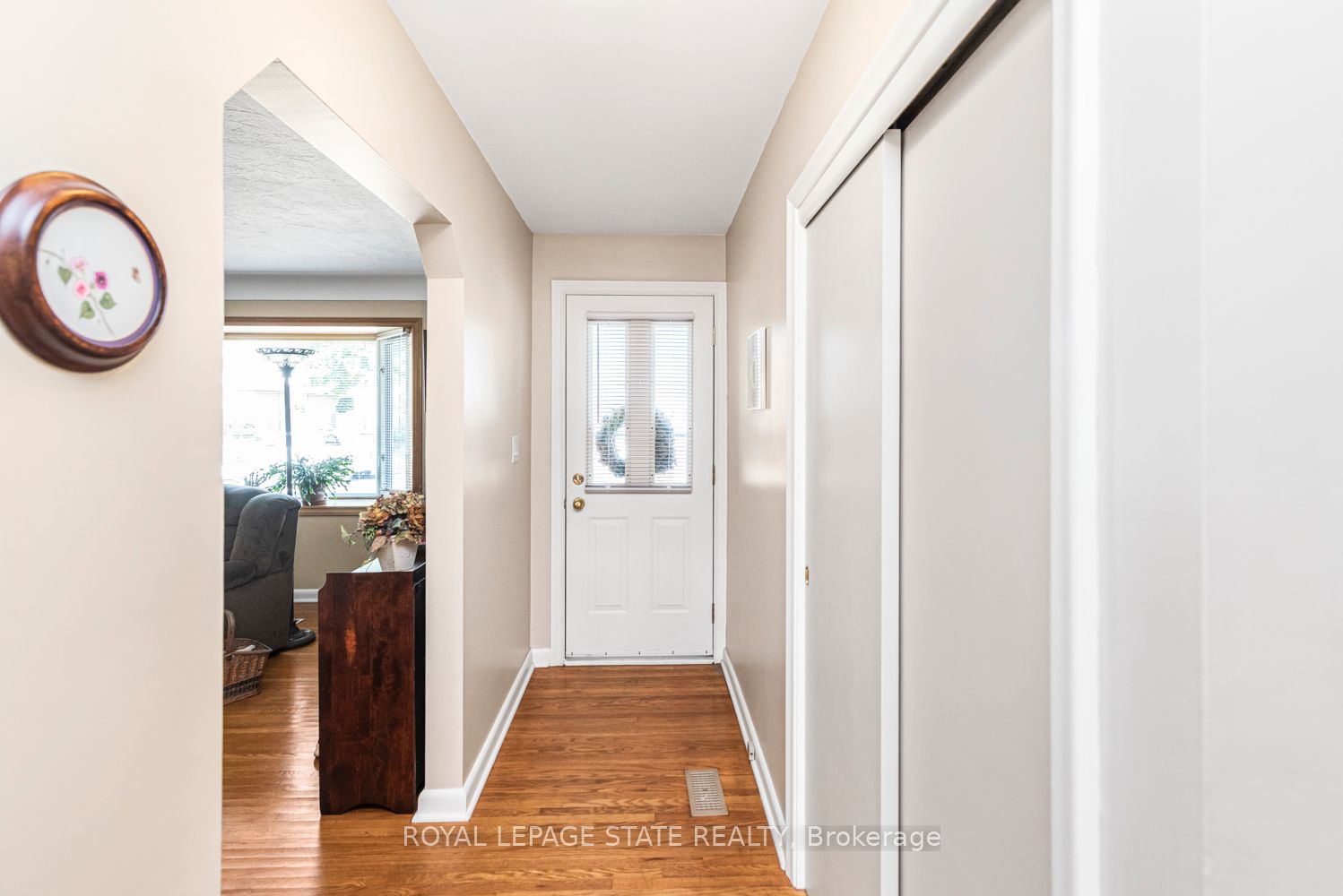 321 East 15th Street Property Photo 5