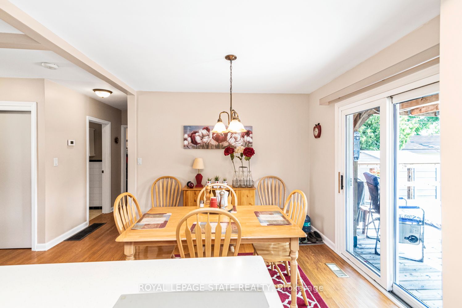 321 East 15th Street Property Photo 10