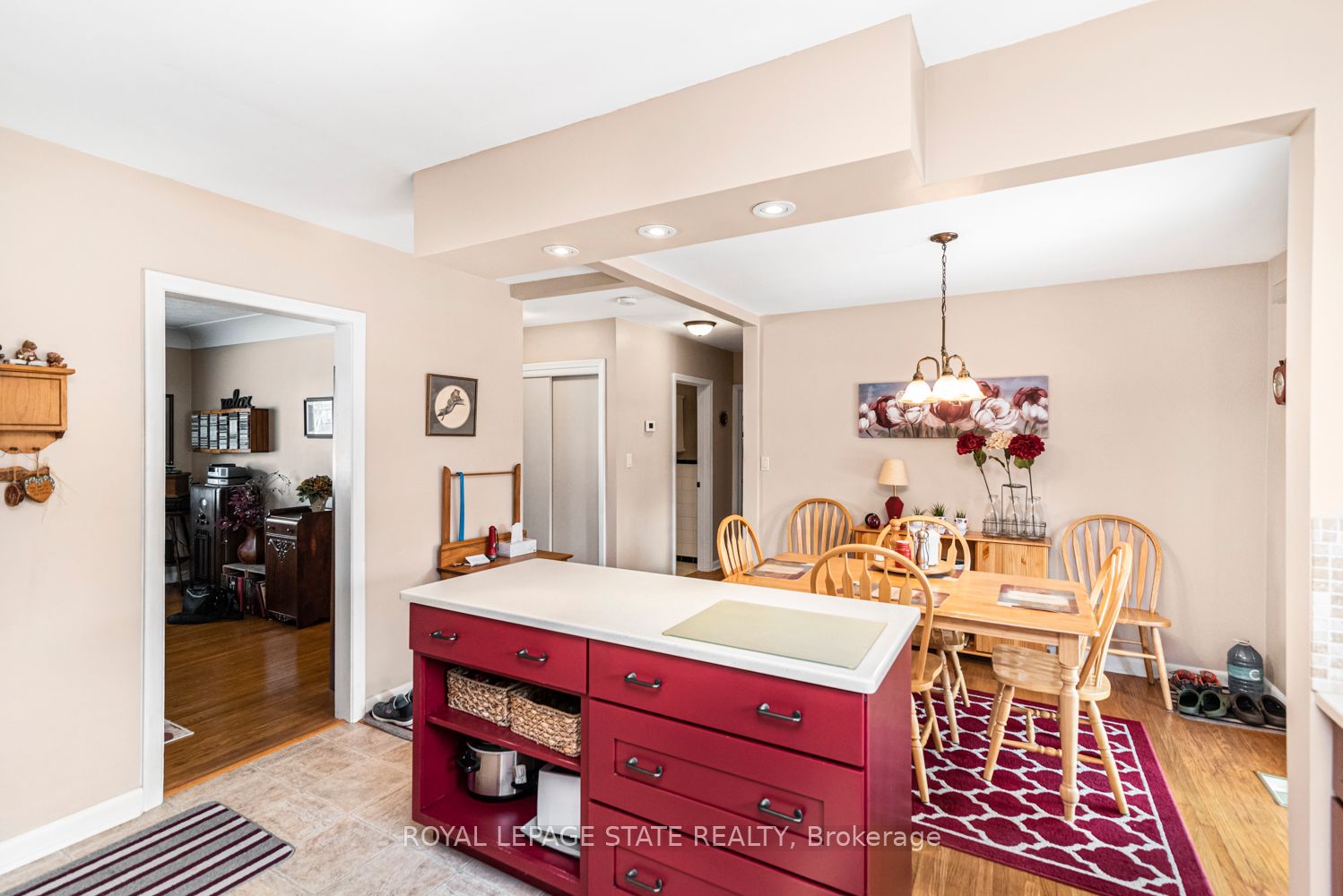 321 East 15th Street Property Photo 11