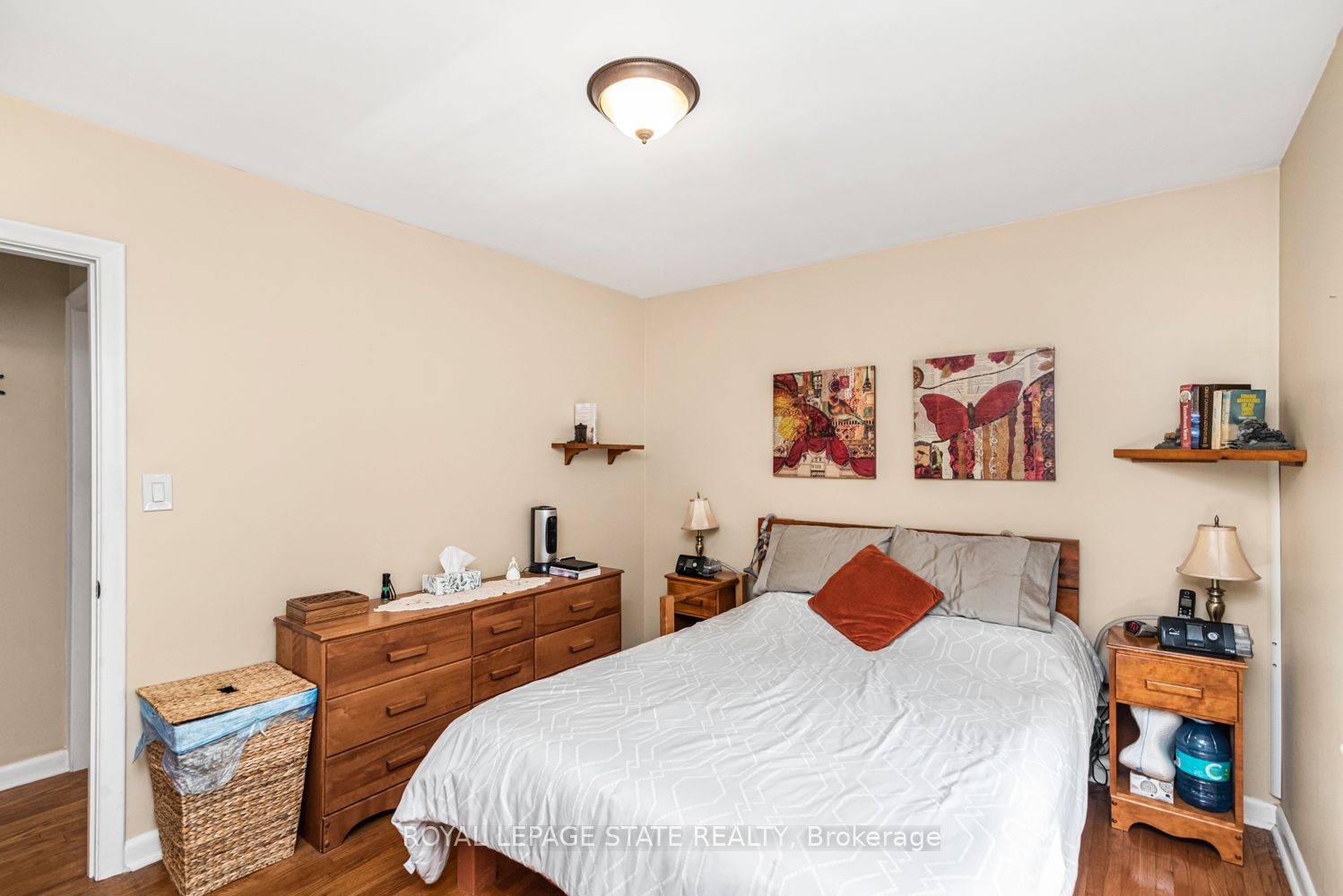 321 East 15th Street Property Photo 15