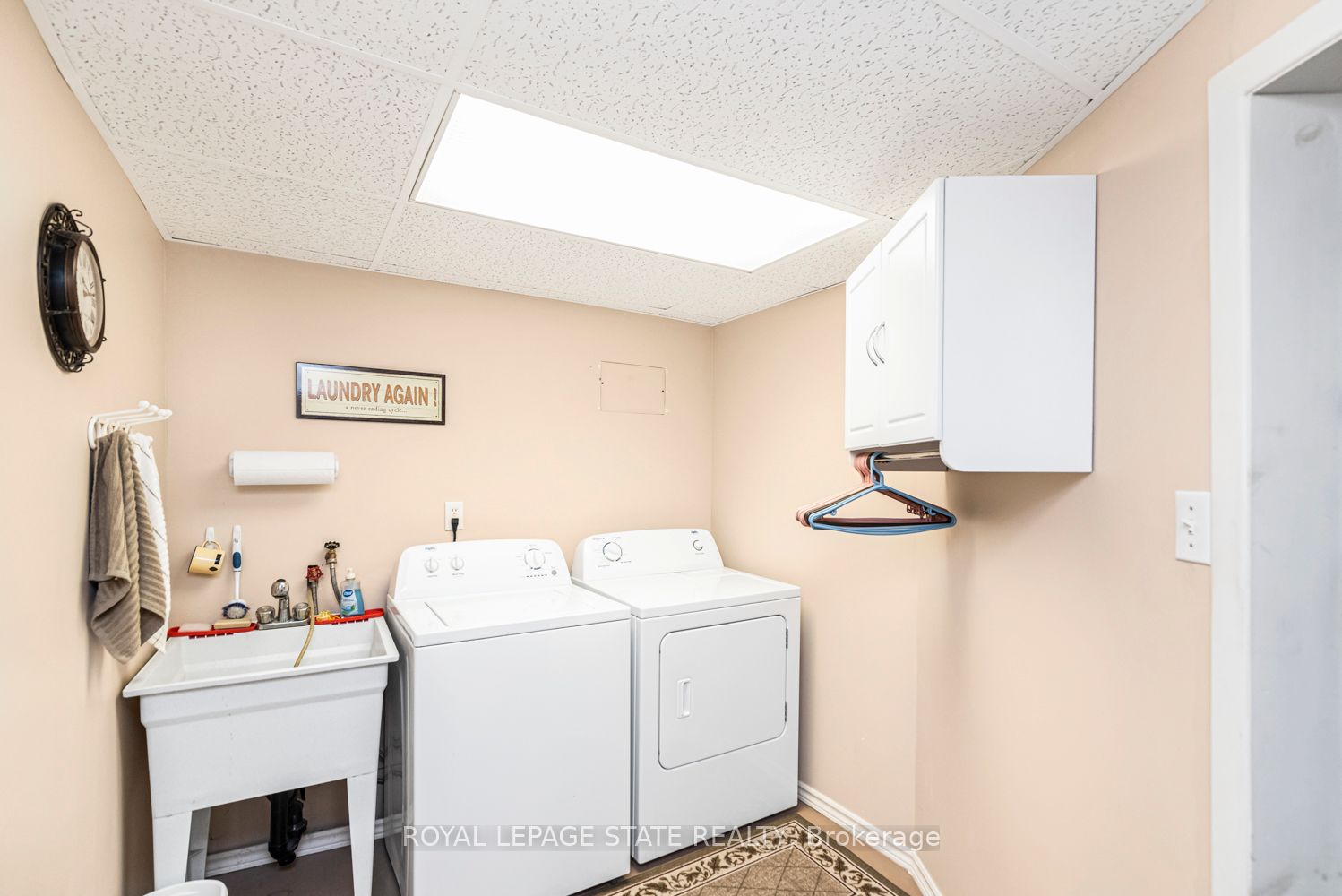 321 East 15th Street Property Photo 22