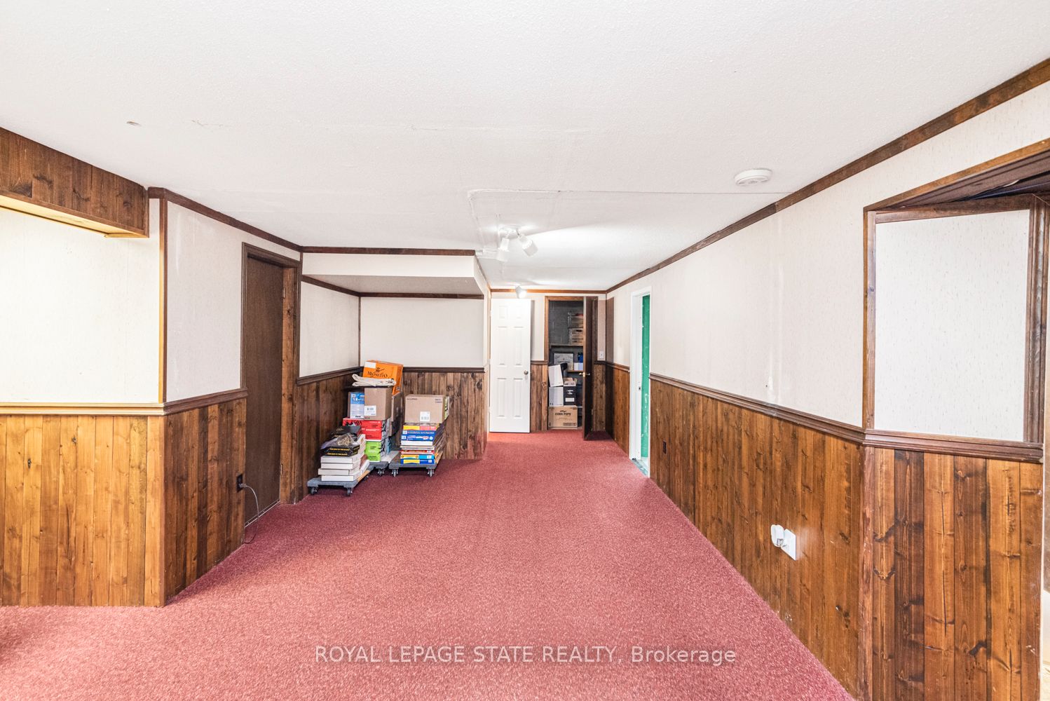 321 East 15th Street Property Photo 28