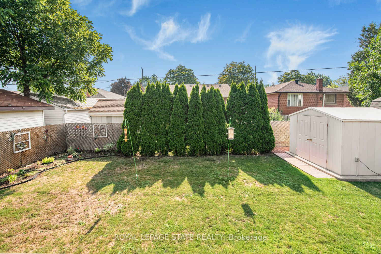 321 East 15th Street Property Photo 36