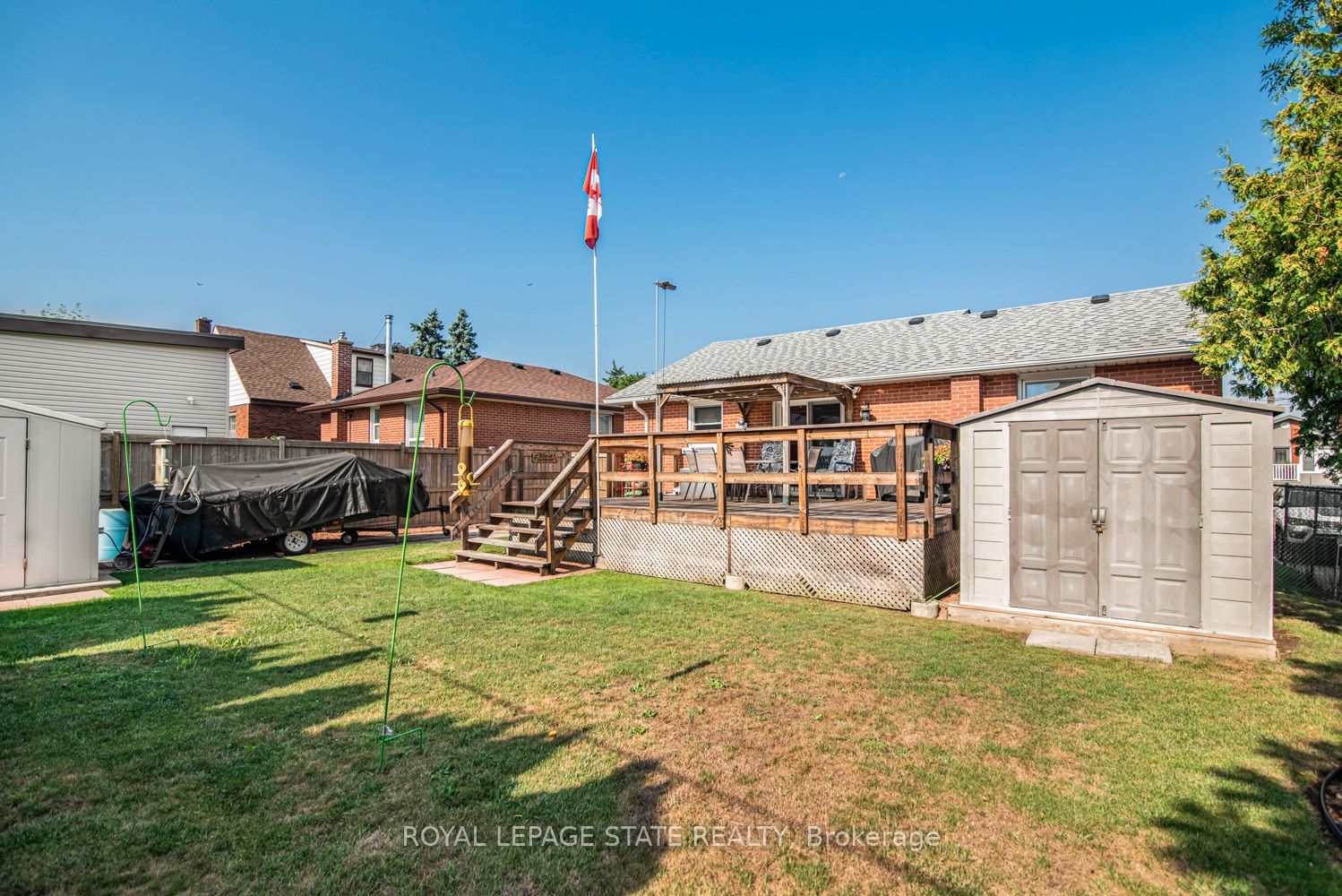 321 East 15th Street Property Photo 37