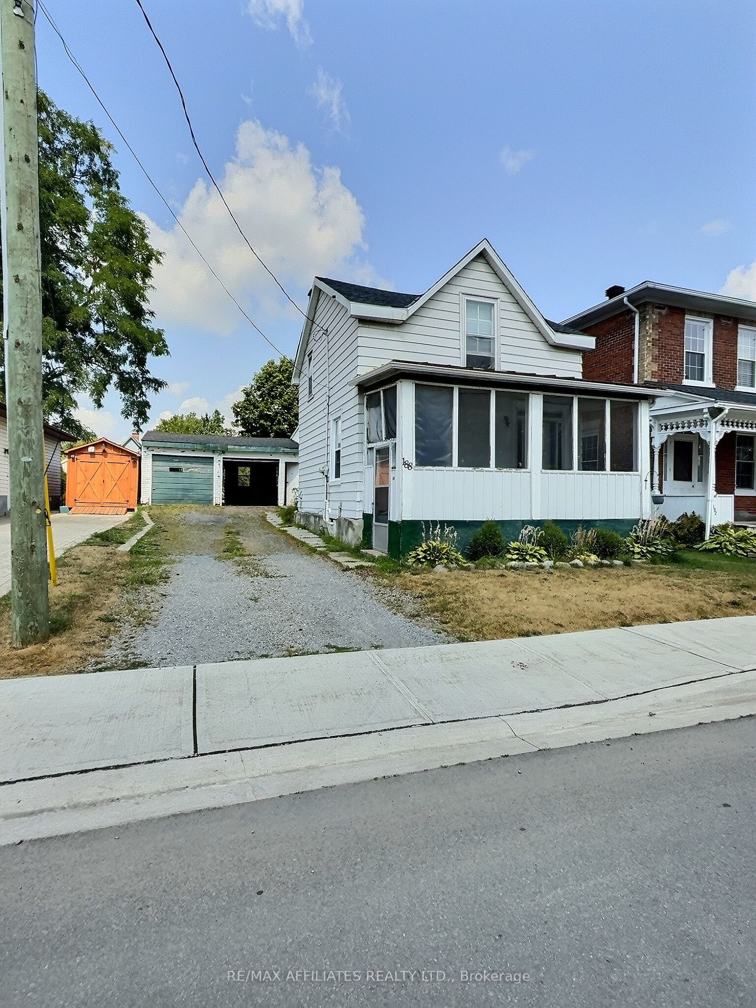 188 Dibble St E Property Photo 1