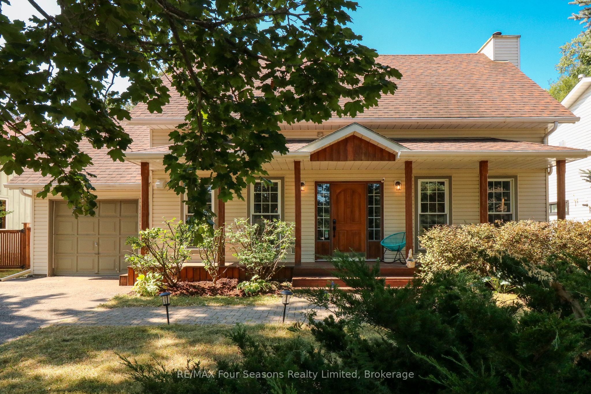 173 Brooker Boulevard Property Photo 1