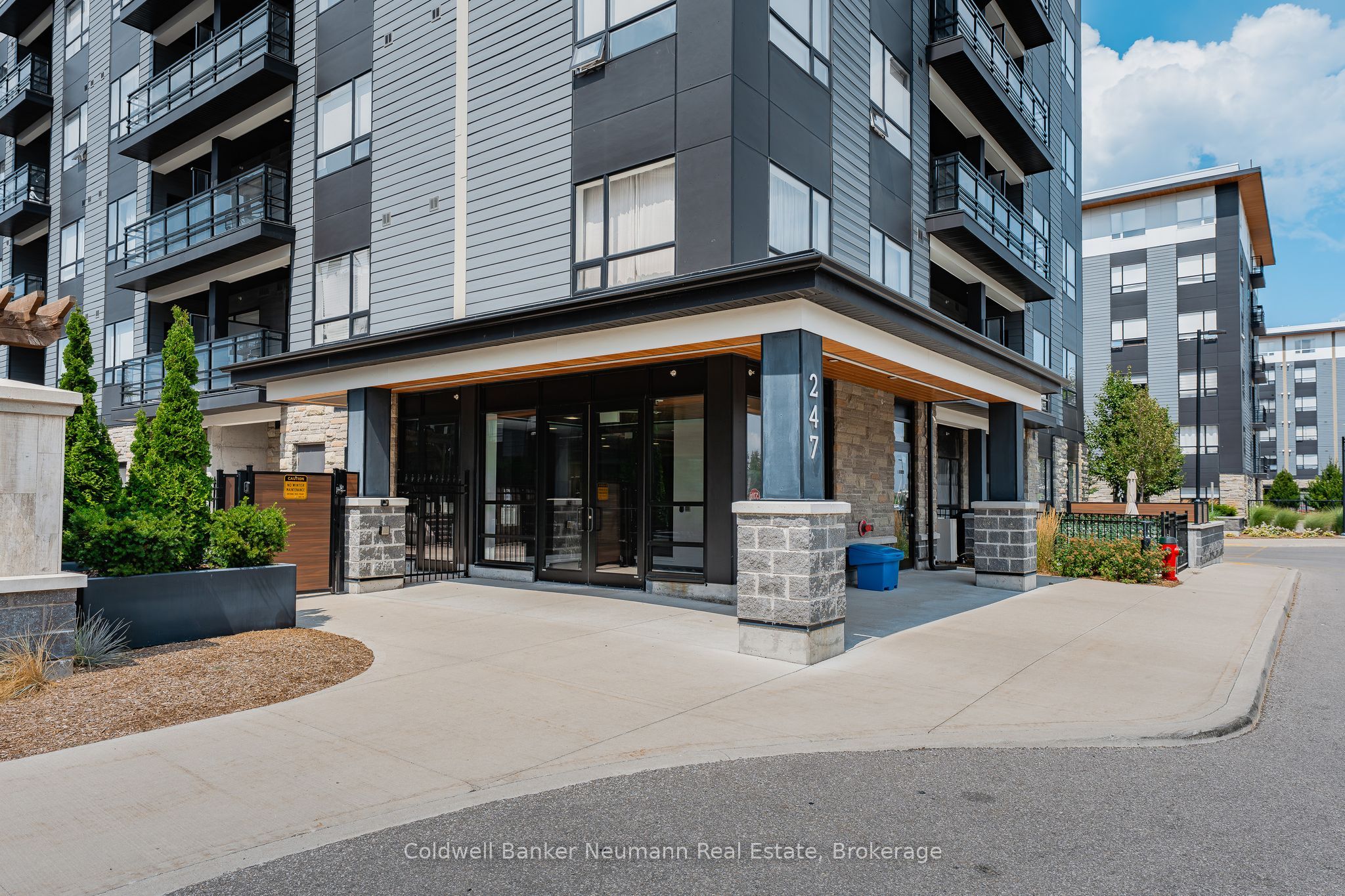 247 Northfield Drive E 210 Property Photo 3