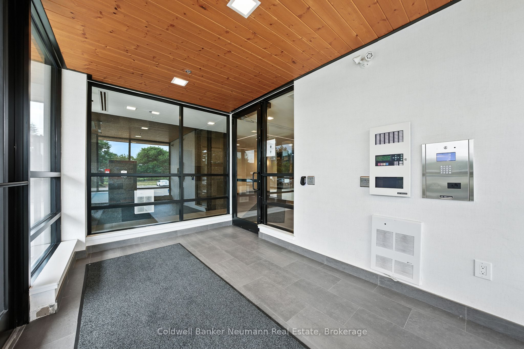 247 Northfield Drive E 210 Property Photo 5