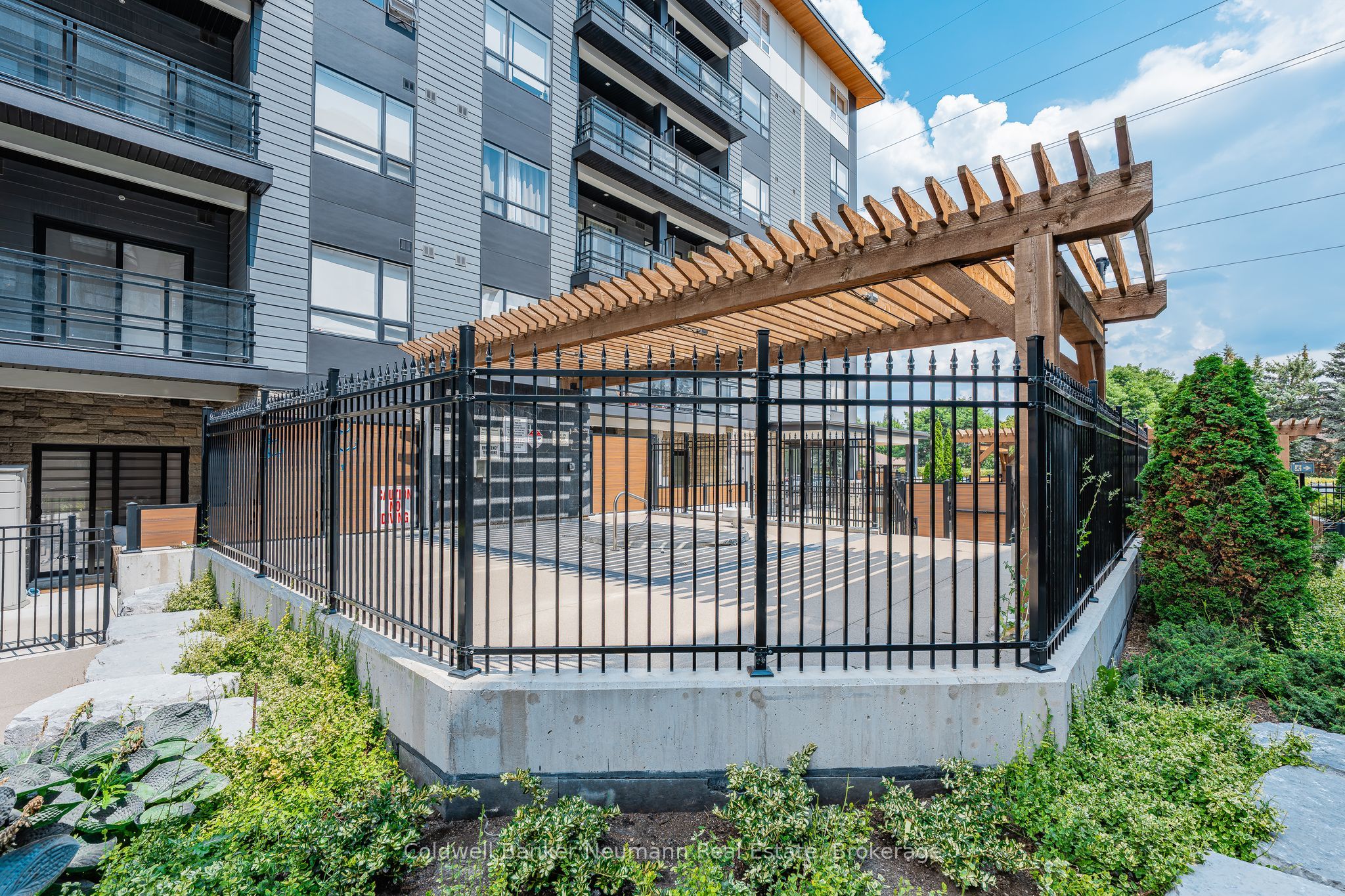 247 Northfield Drive E 210 Property Photo 42