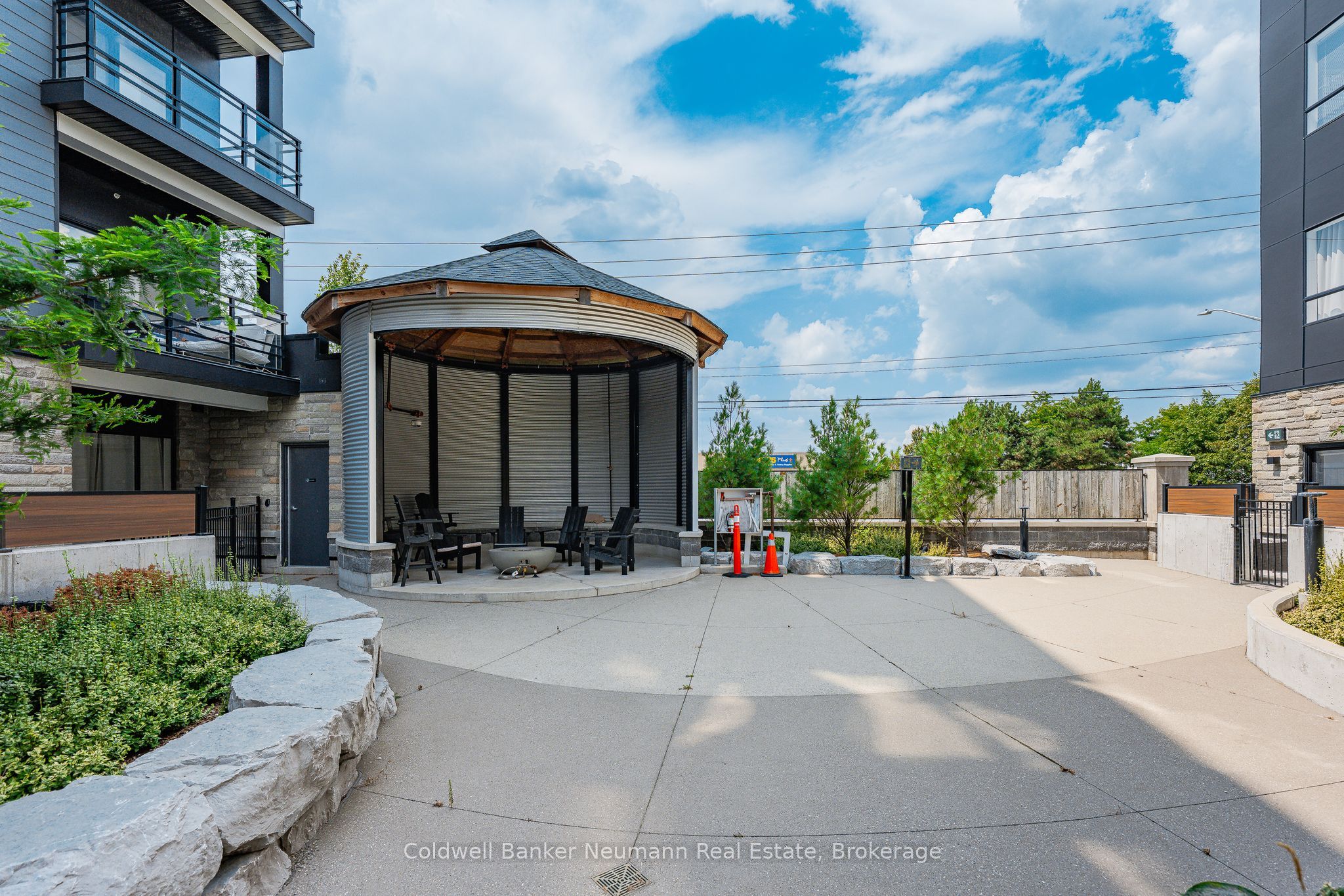 247 Northfield Drive E 210 Property Photo 43