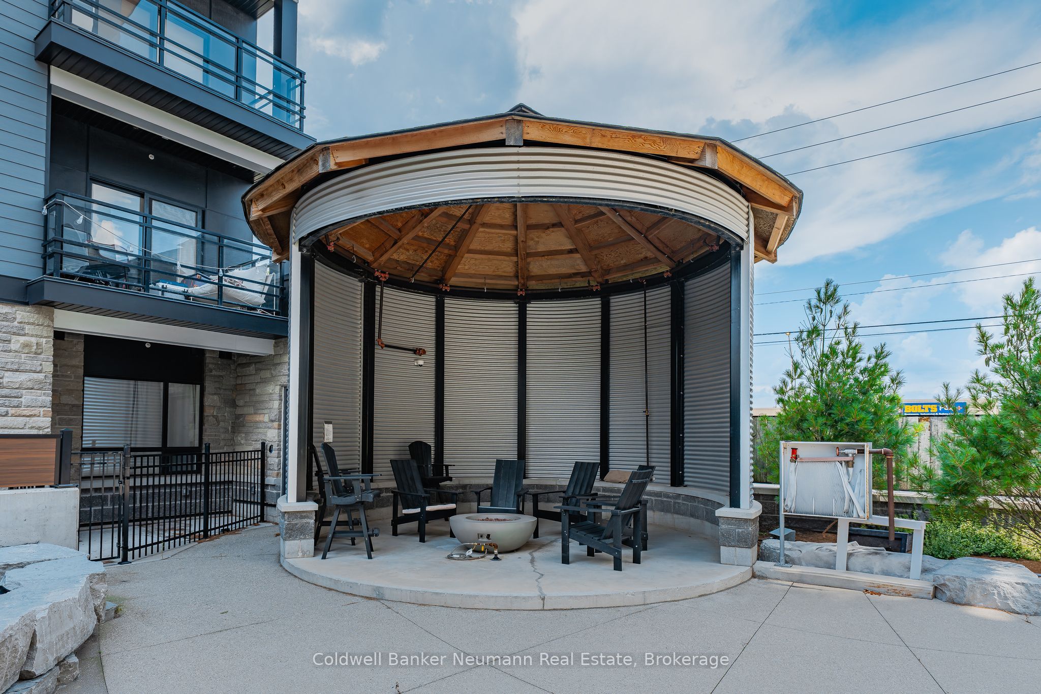 247 Northfield Drive E 210 Property Photo 44