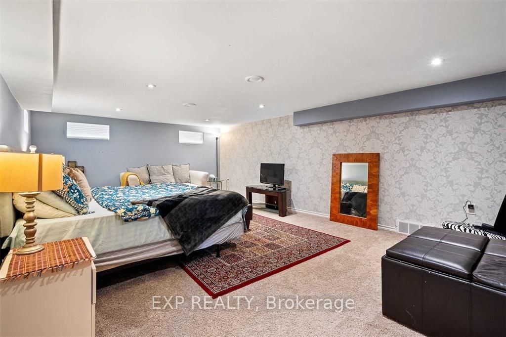 70 Jarrow Road Property Photo 18