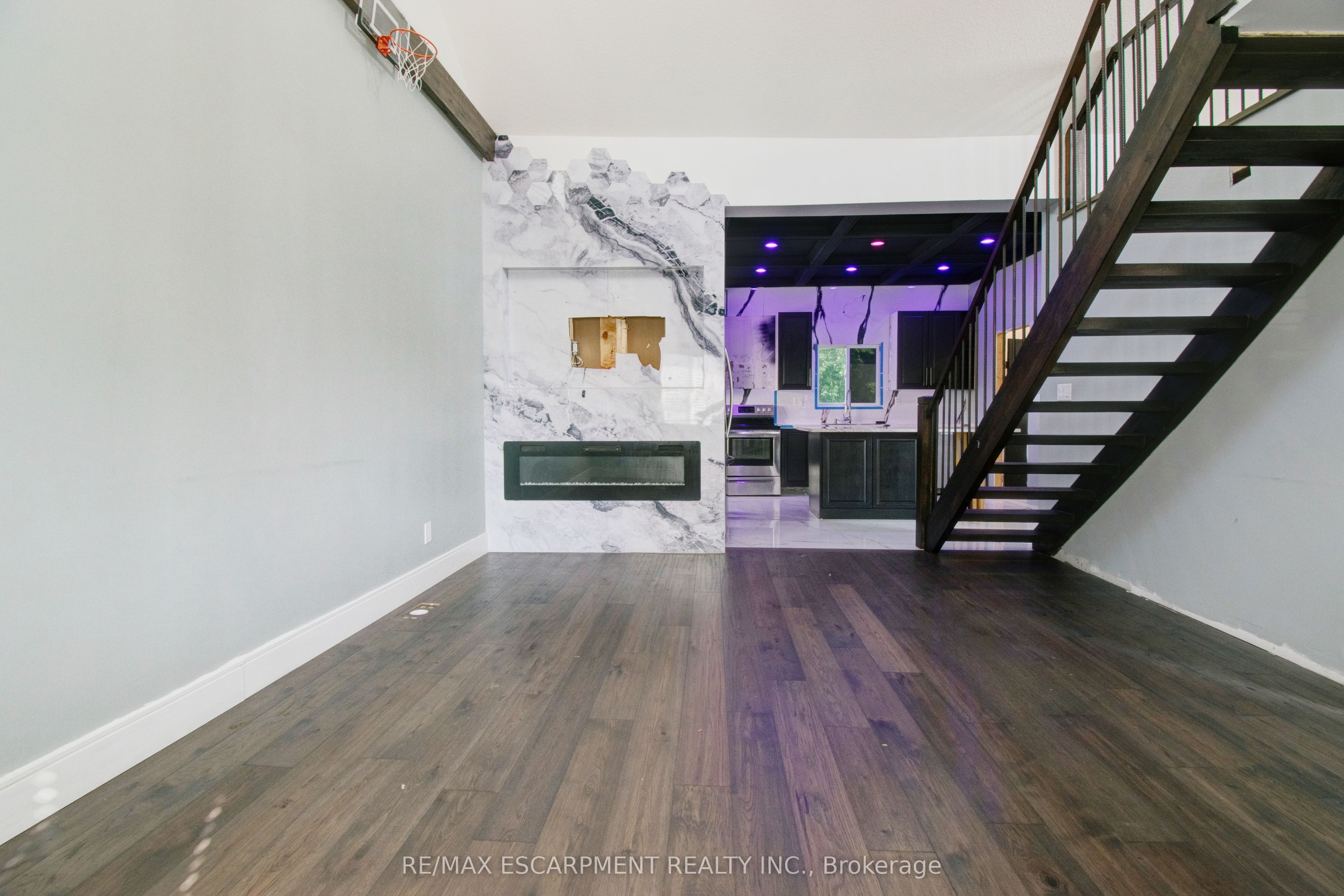 85 East 37th Street Property Photo 4