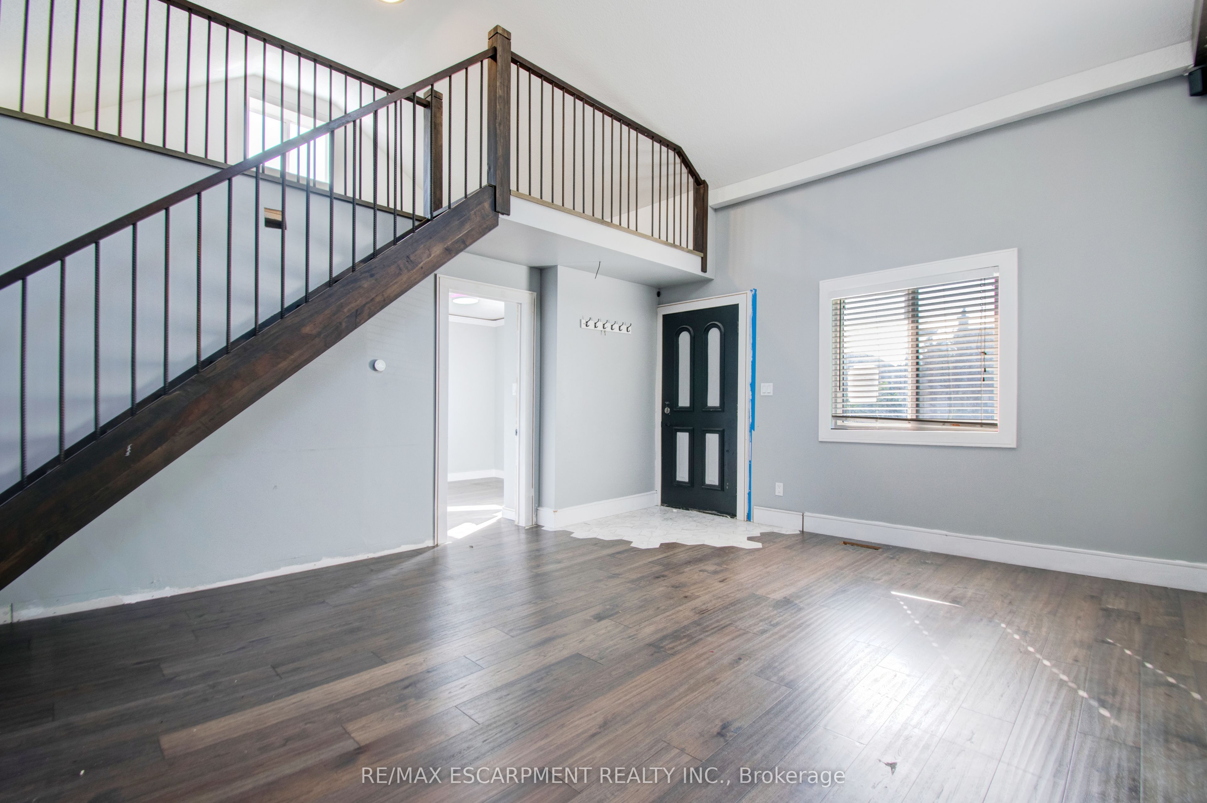 85 East 37th Street Property Photo 6