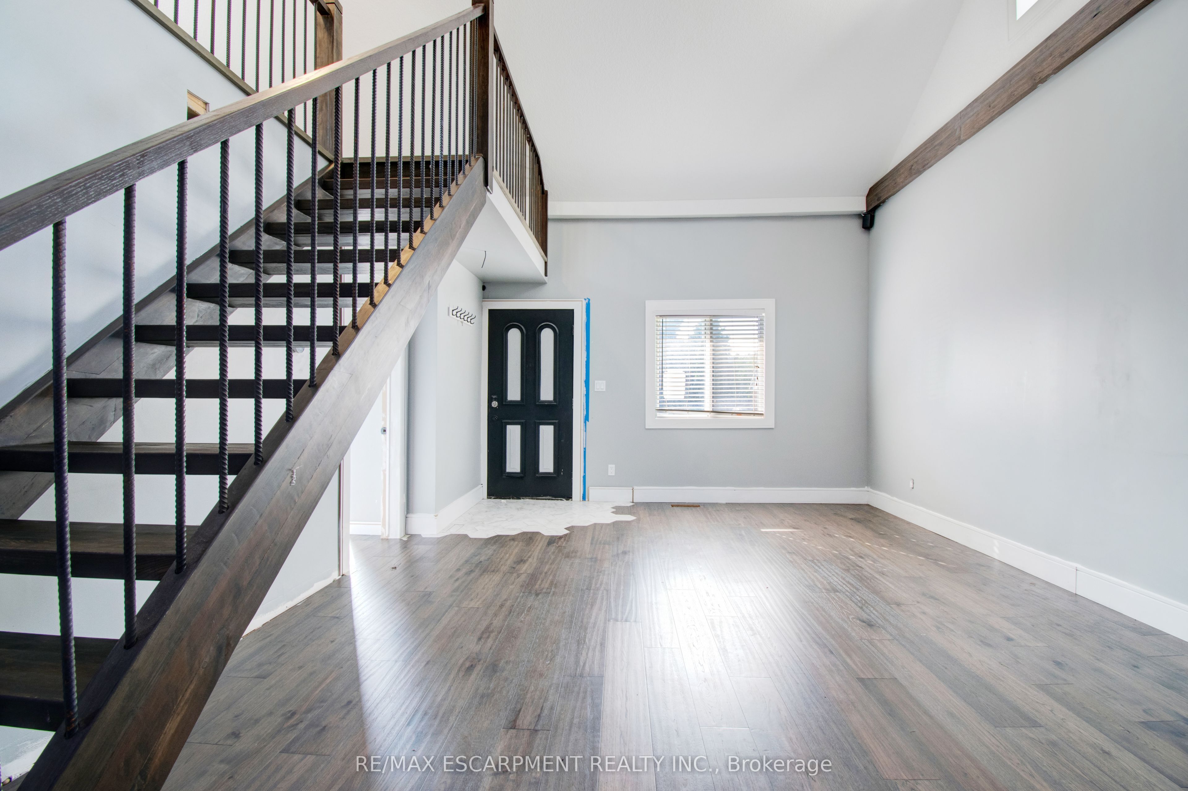 85 East 37th Street Property Photo 7