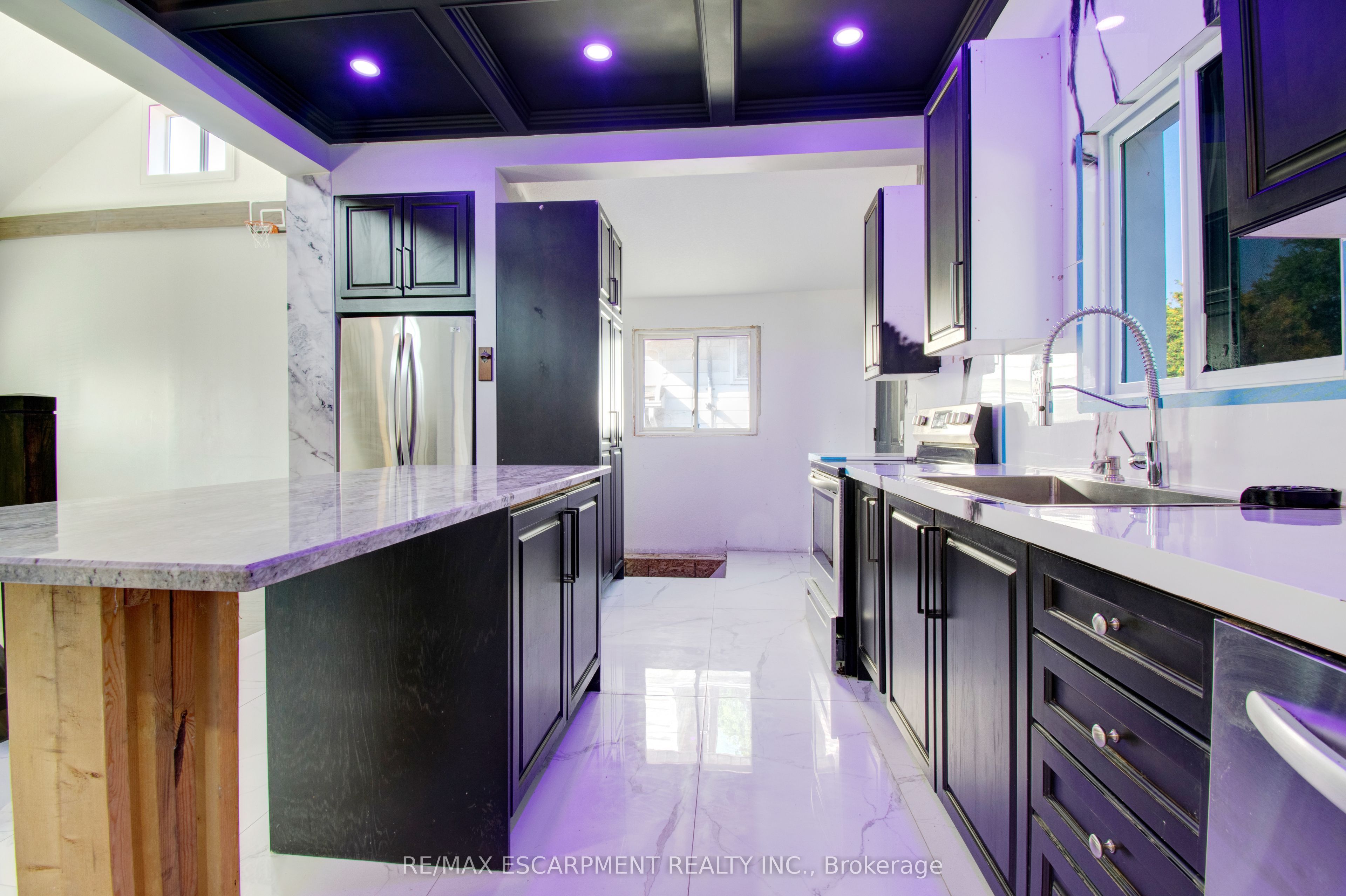 85 East 37th Street Property Photo 19