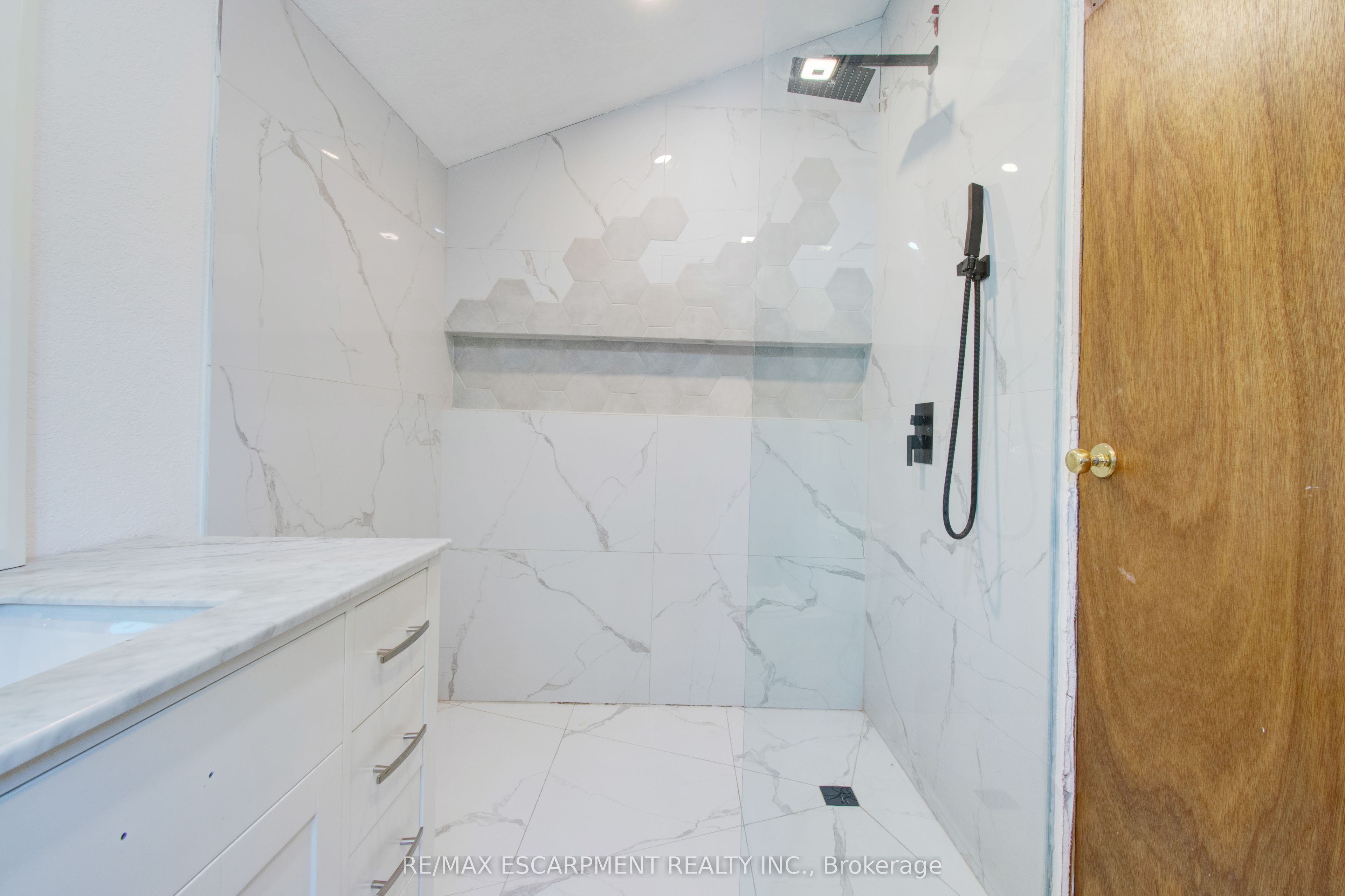 85 East 37th Street Property Photo 27