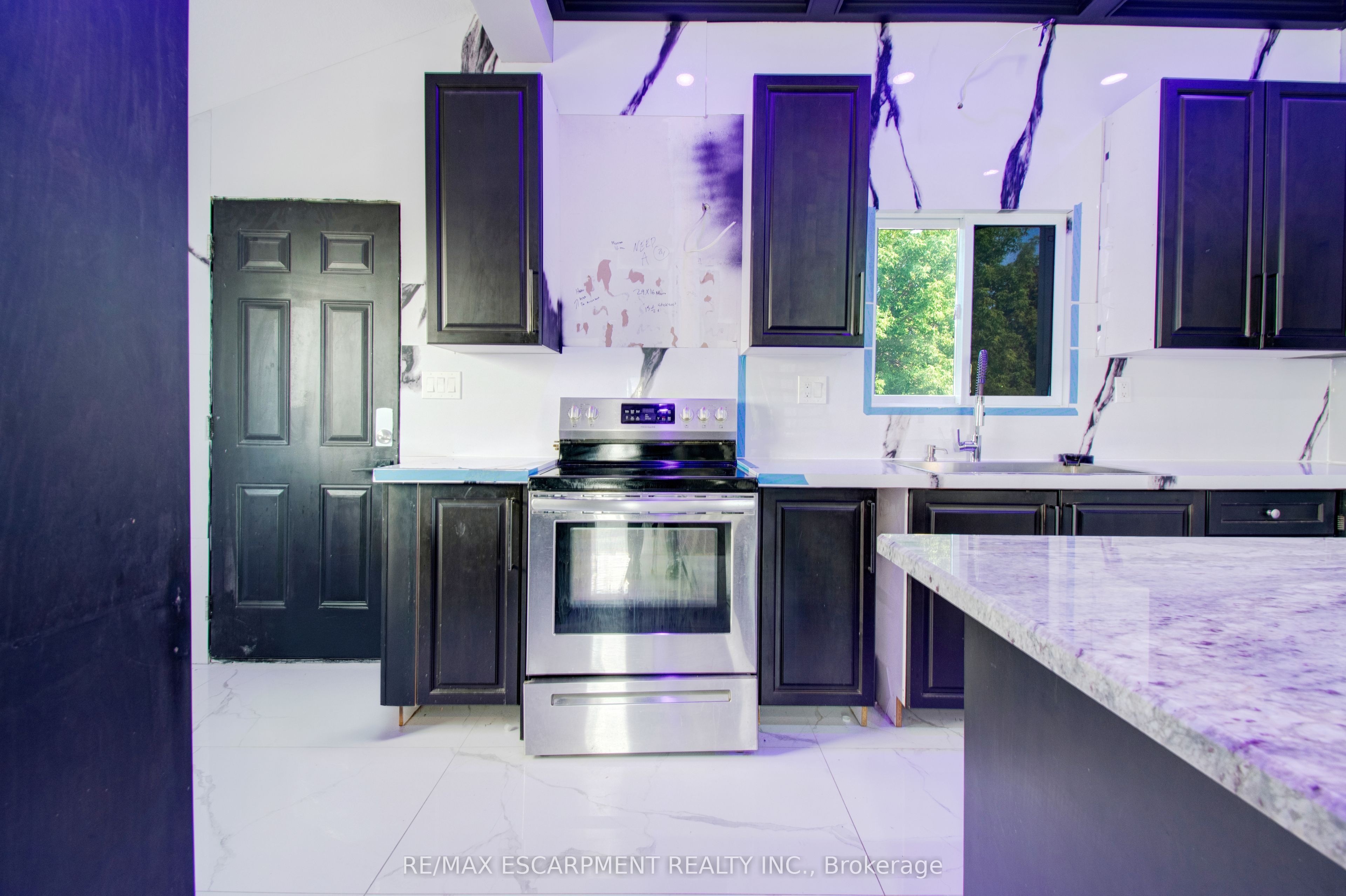 85 East 37th Street Property Photo 29