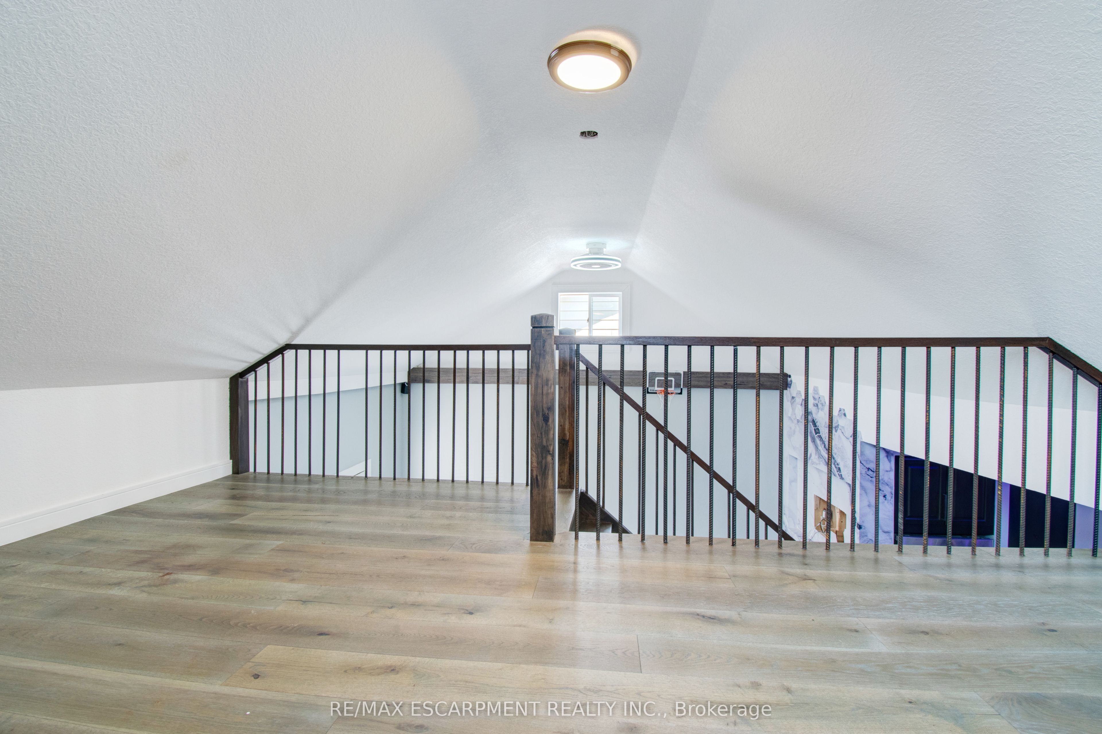 85 East 37th Street Property Photo 35