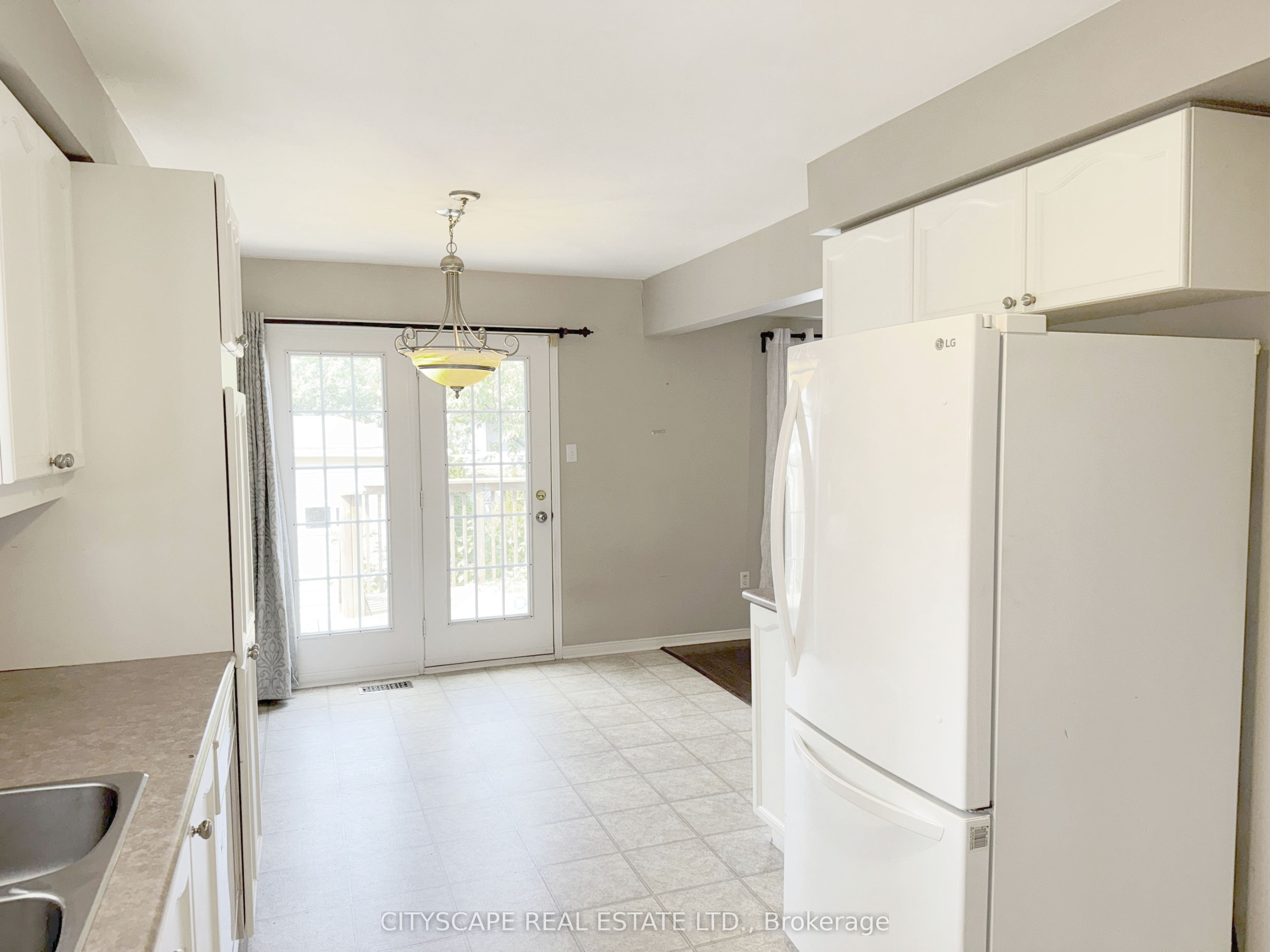 55 Langlaw Drive Property Photo 9