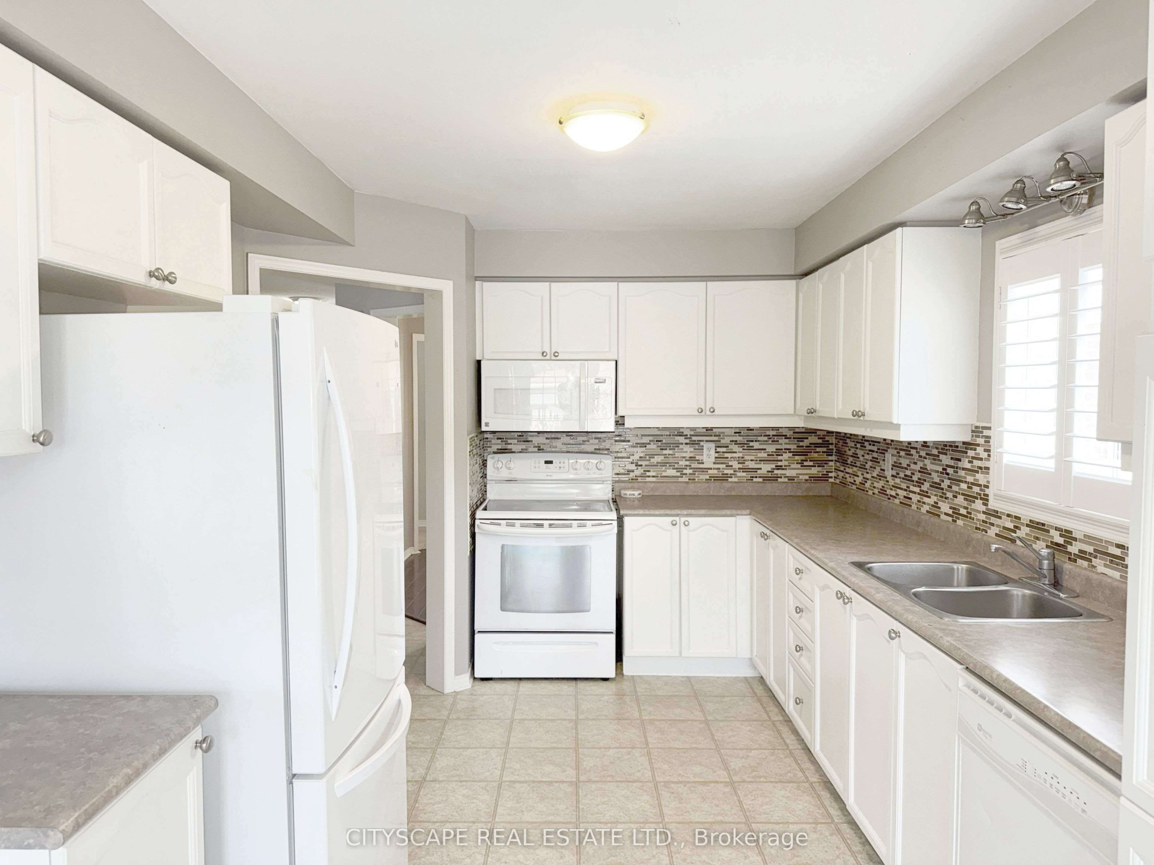 55 Langlaw Drive Property Photo 10