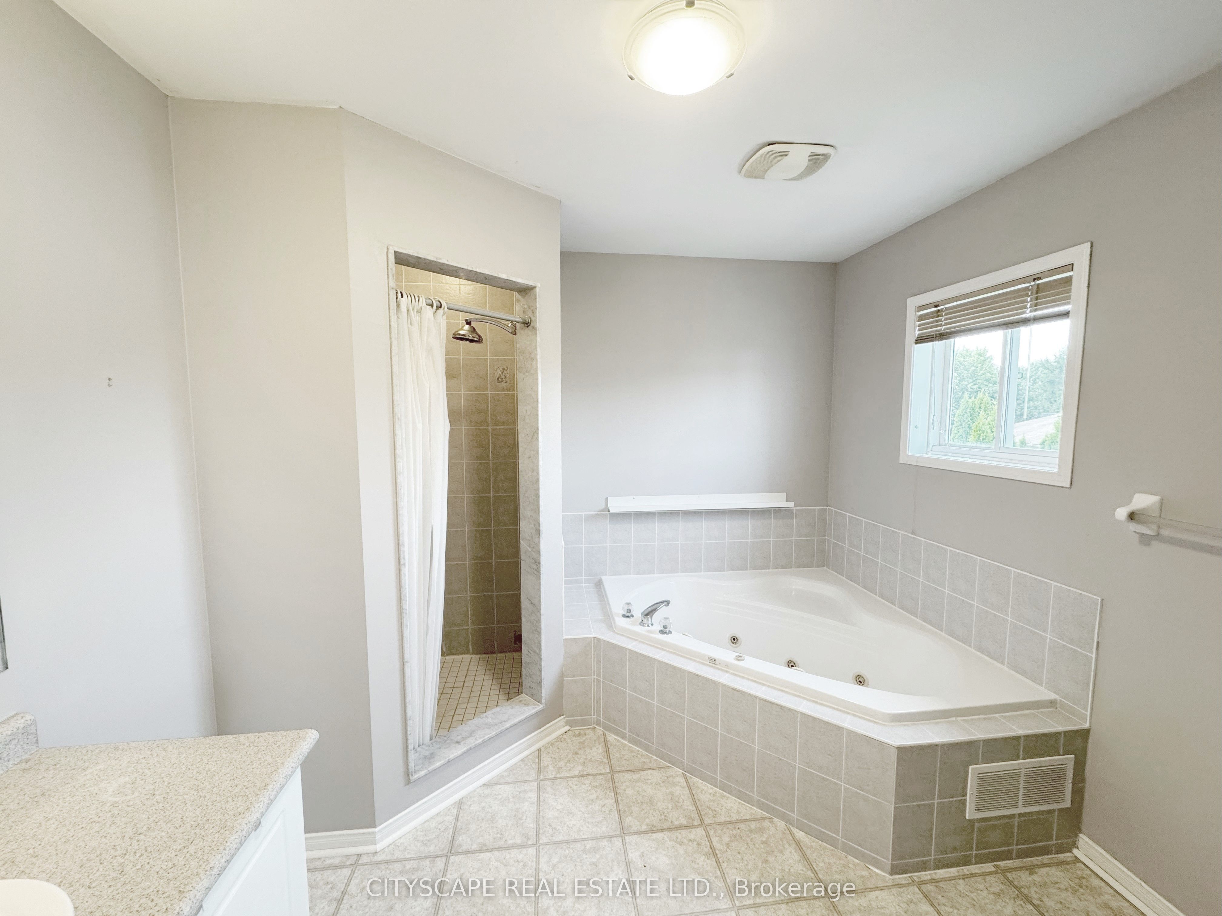 55 Langlaw Drive Property Photo 18