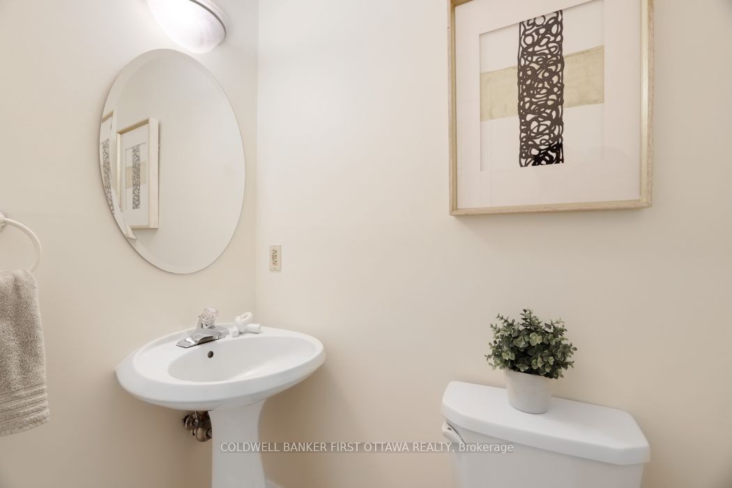 338 Liard Street Property Photo 25