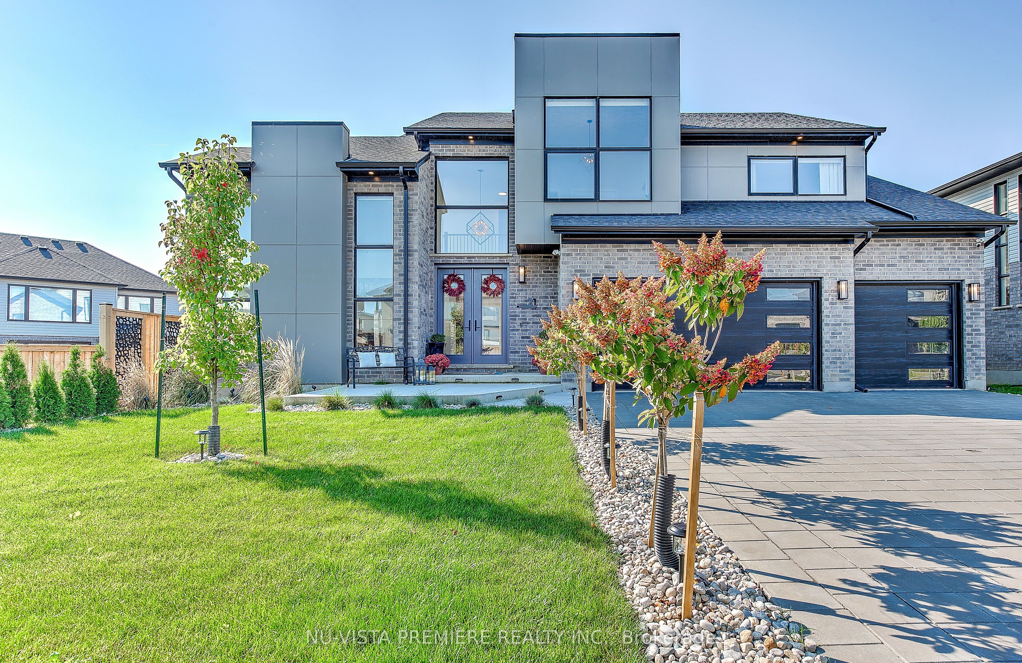 21 Locky Lane Property Photo