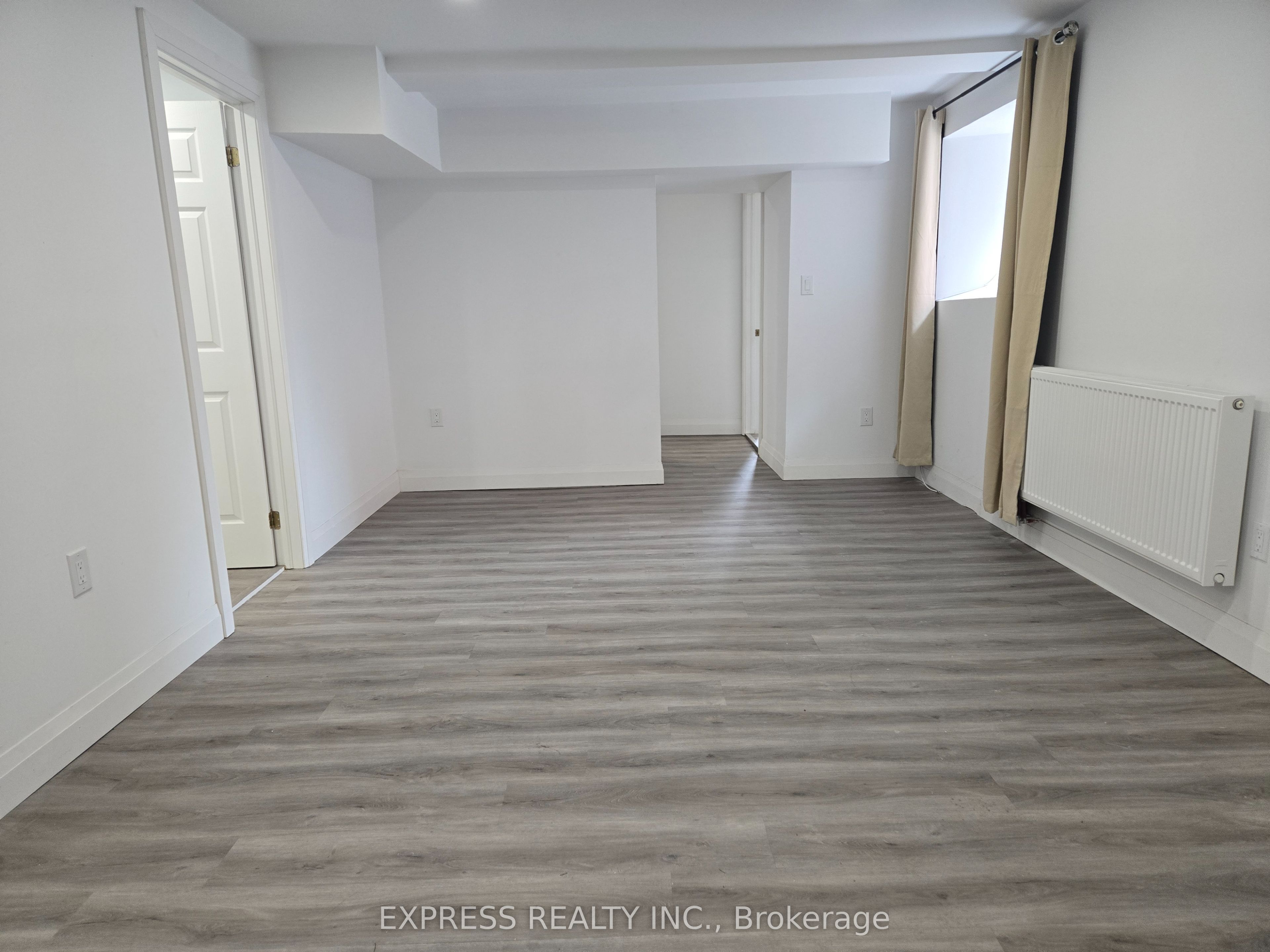 252 James Street S 4 Property Photo 7