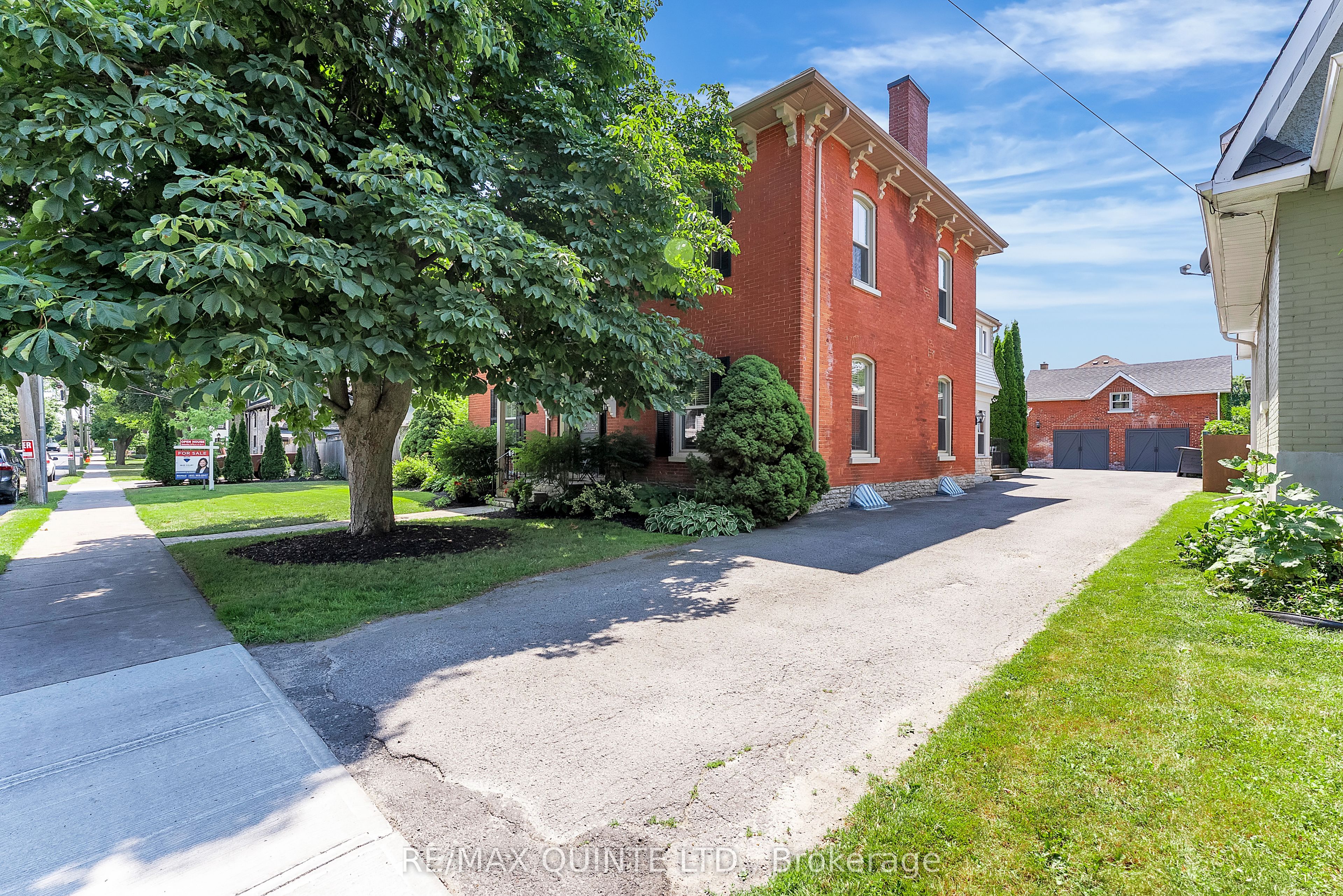 246 Charles Street Property Photo 4