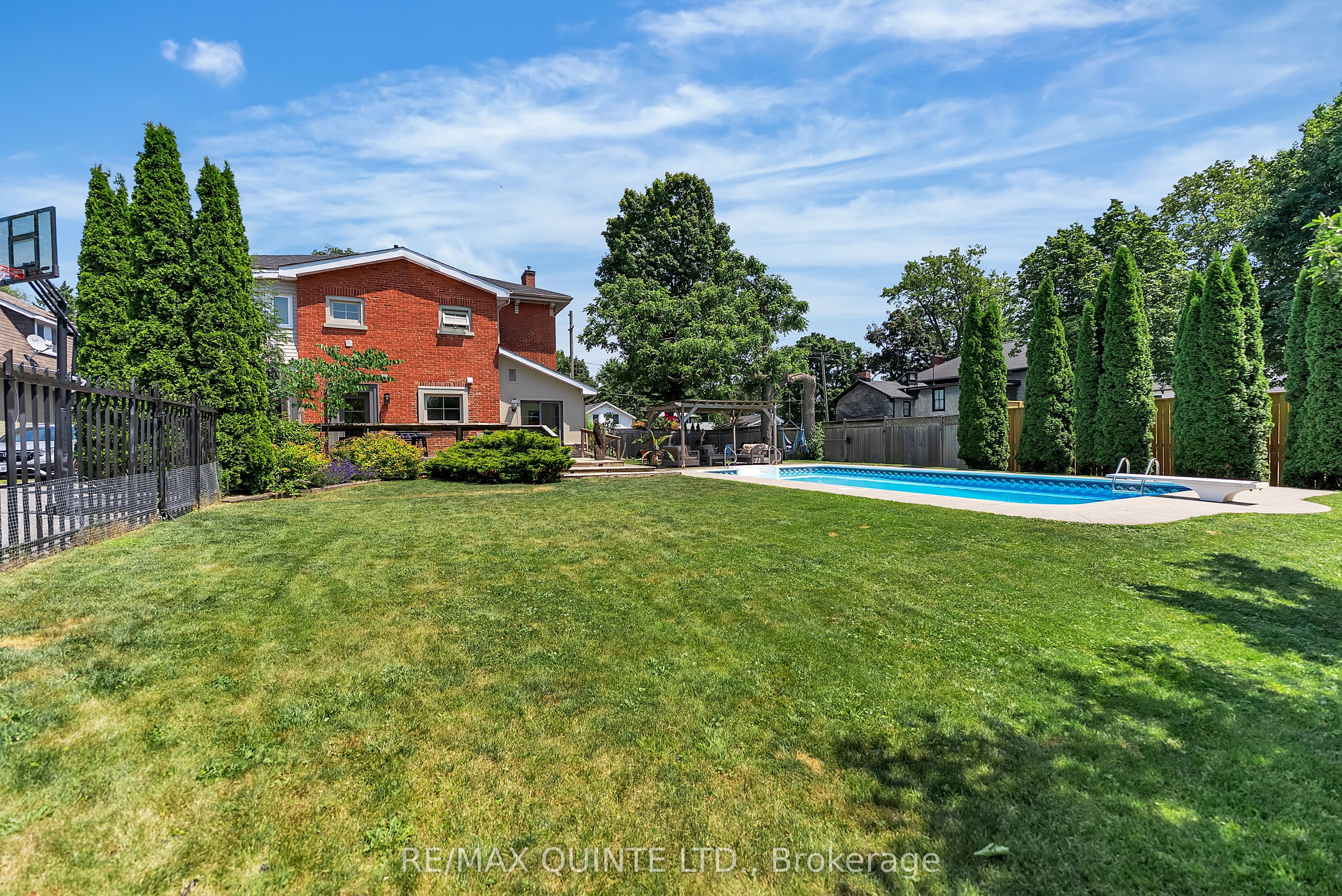 246 Charles Street Property Photo 32