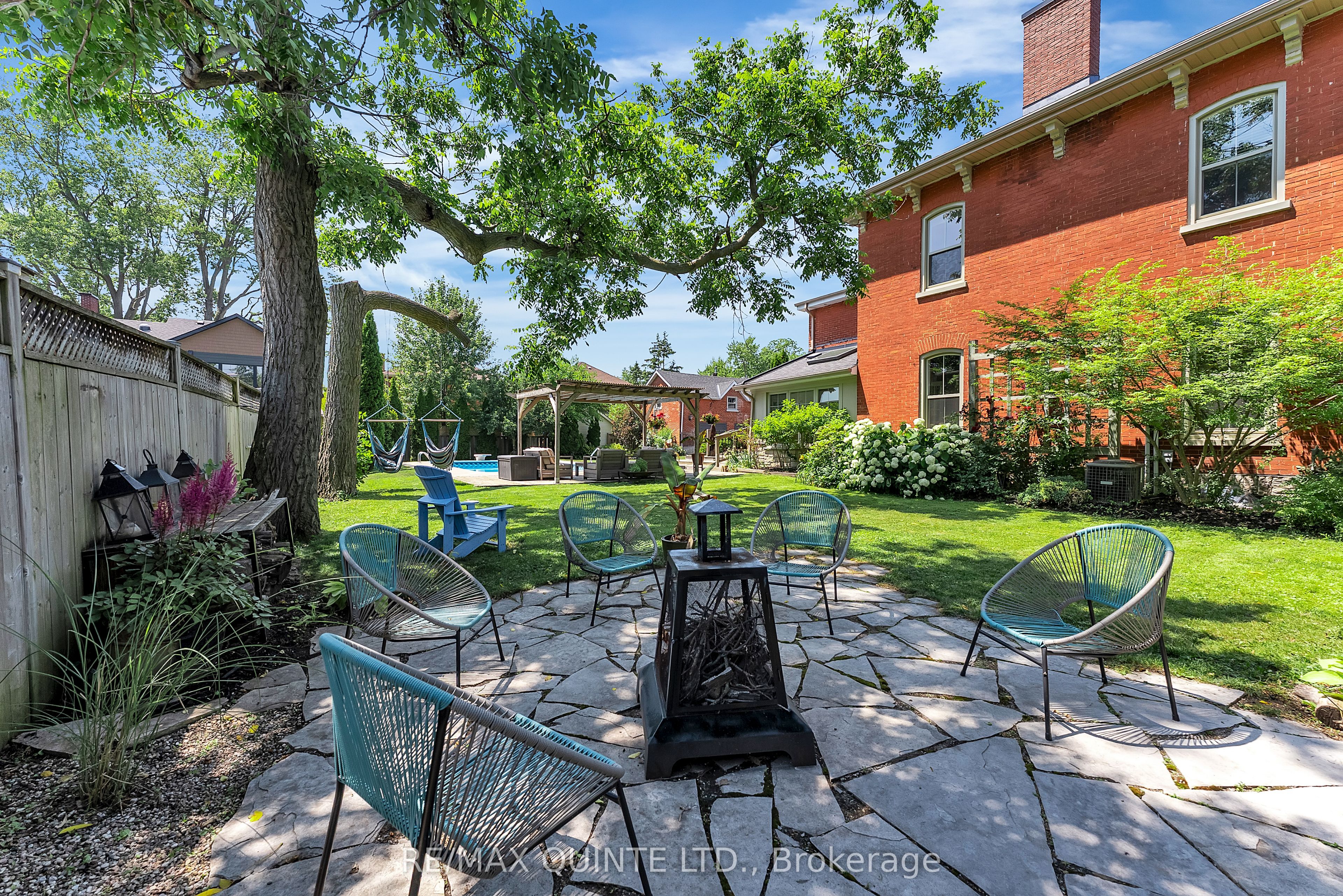 246 Charles Street Property Photo 38