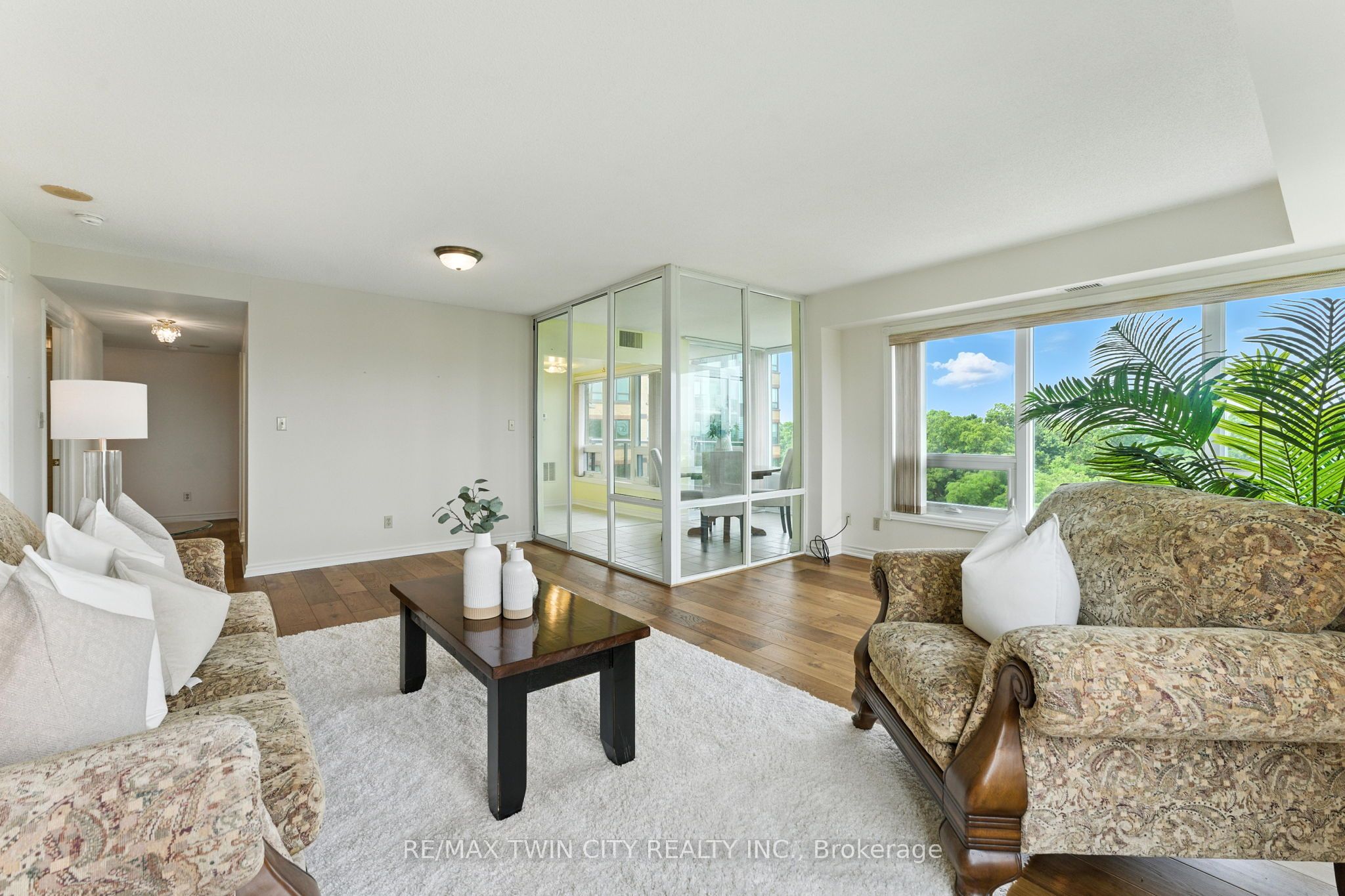 237 King Street W 1104 Property Photo 15