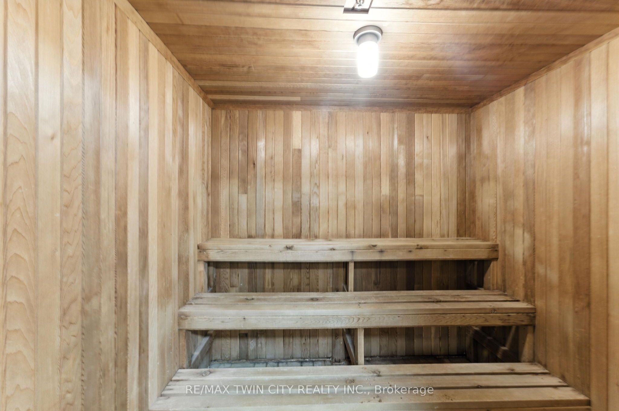 237 King Street W 1104 Property Photo 33