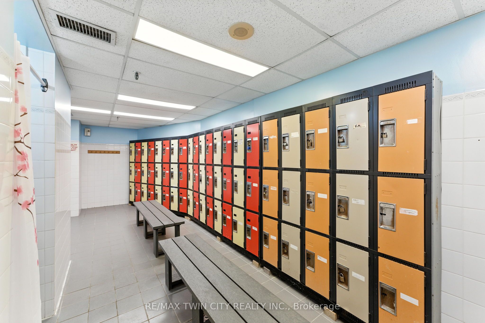 237 King Street W 1104 Property Photo 35