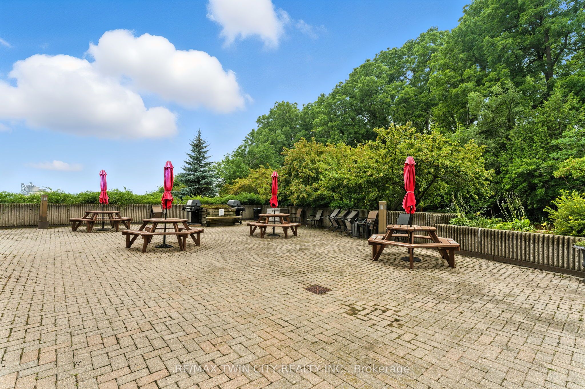 237 King Street W 1104 Property Photo 41