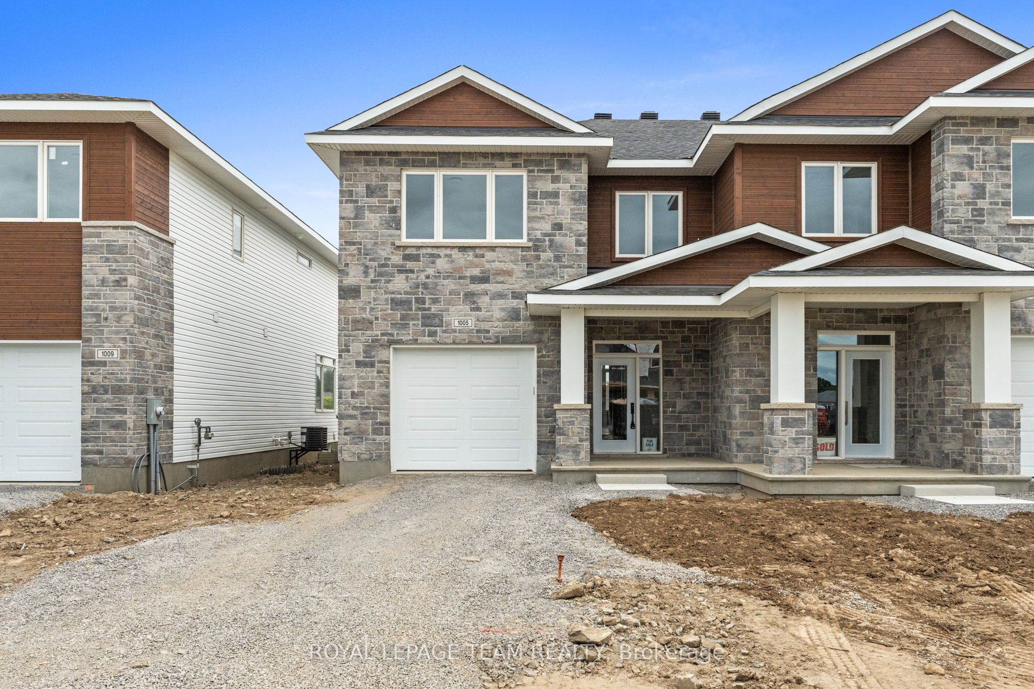 1020 Moore Street Property Photo