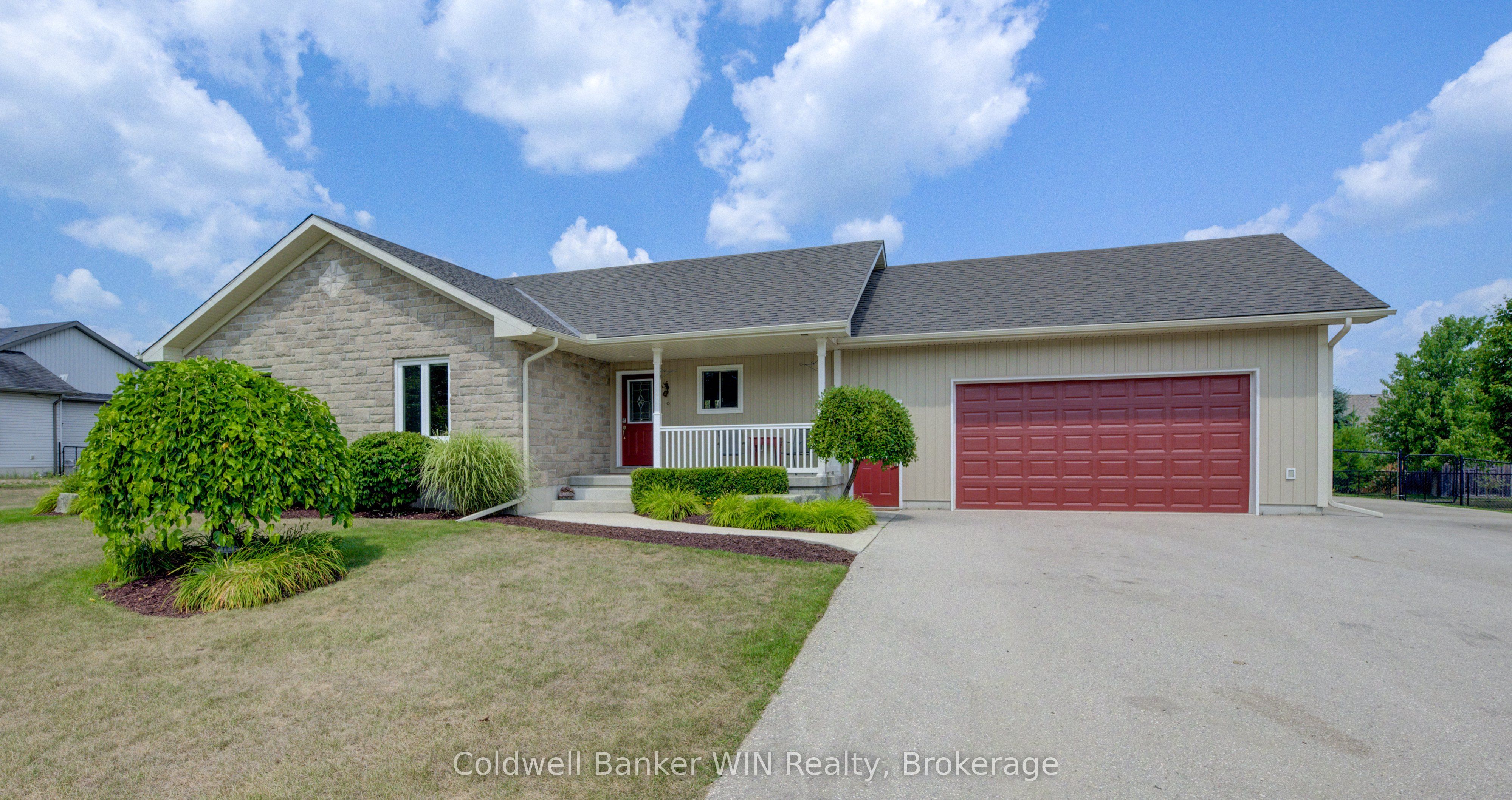 22 Regency Drive Property Photo 3