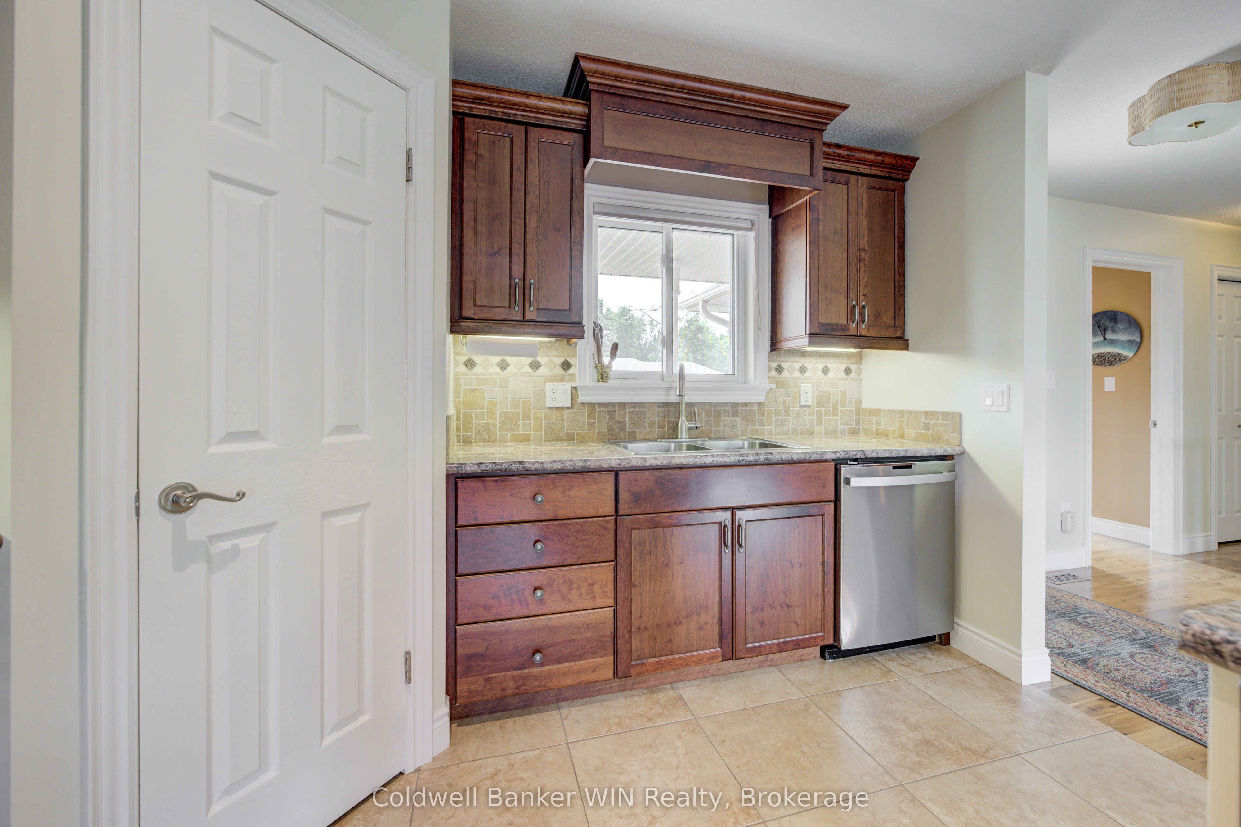 22 Regency Drive Property Photo 9